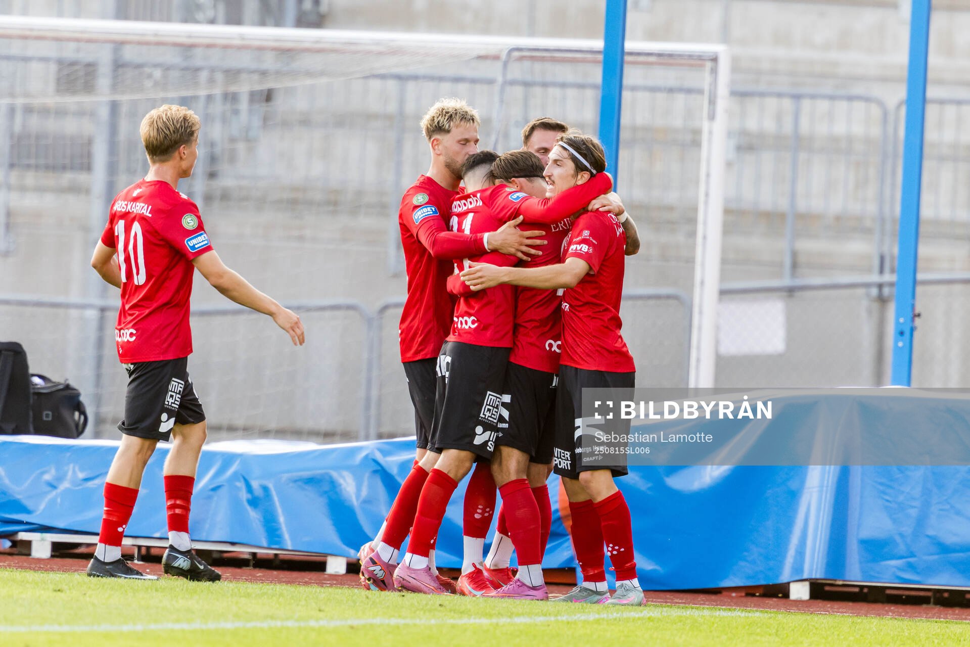 Och Trelleborgs Filip Bohman jublar