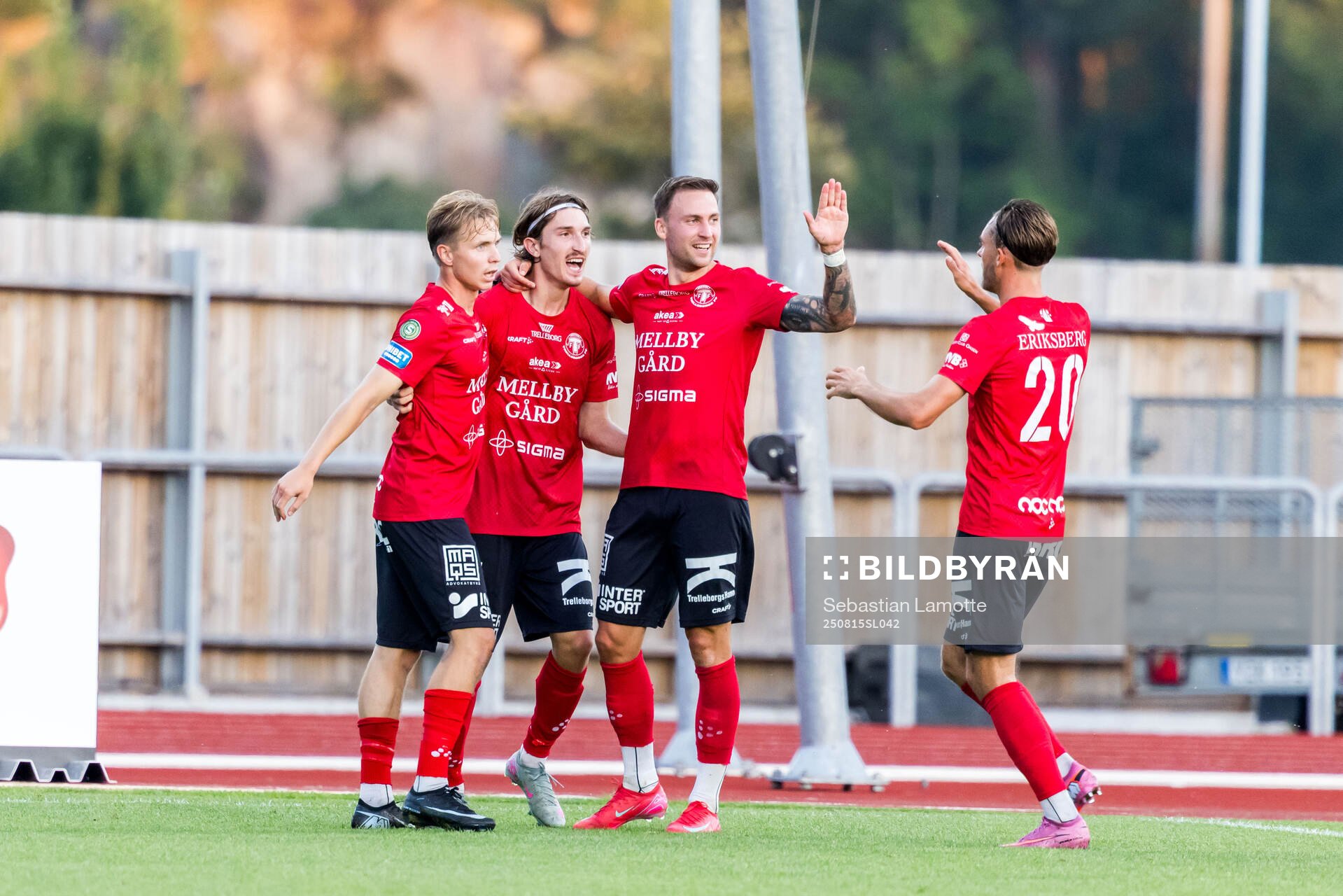 Trelleborgs Hugo Engström jublar
