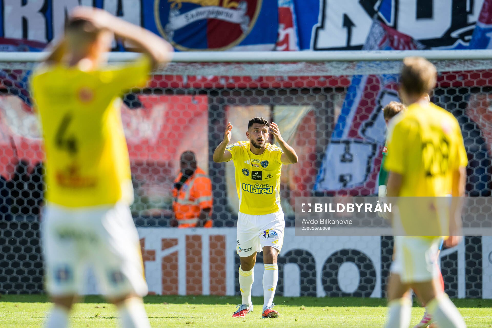 Falkenbergs Leonardo Farah Shahin reagerar