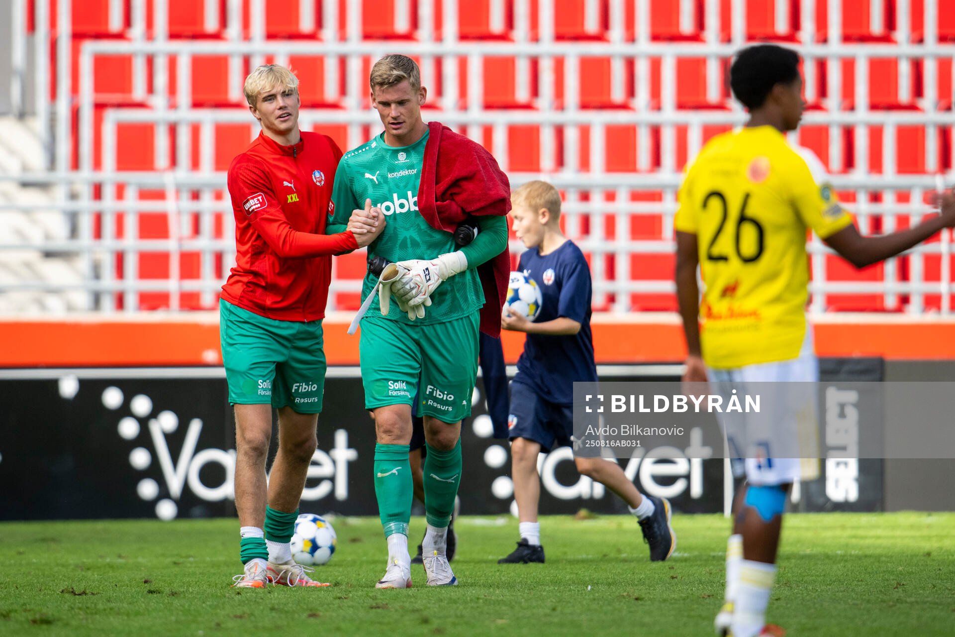 Helsingborgs målvakt Johan Brattberg och Emil Rådahl
