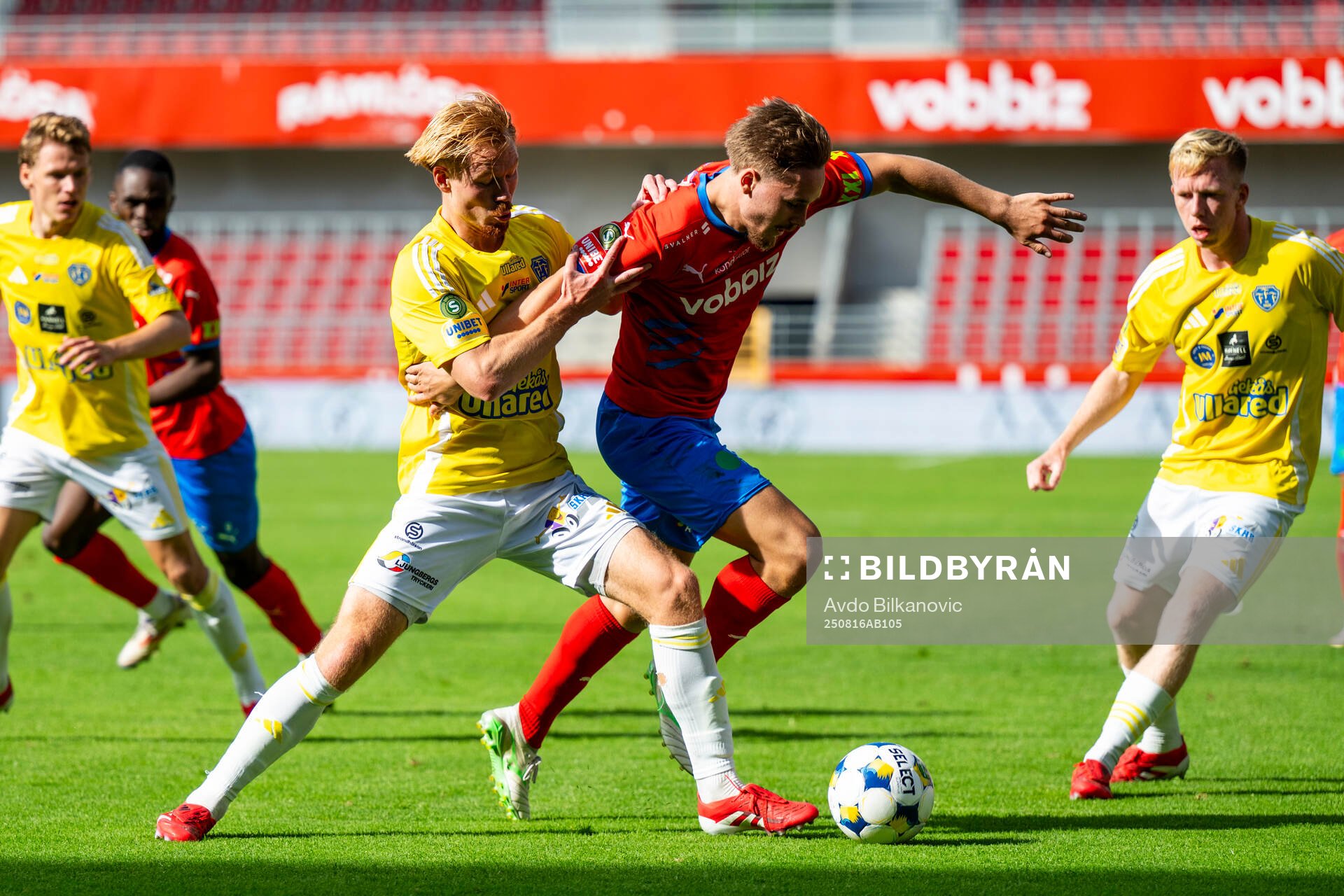Helsingborgs Simon Bengtsson och Falkenbergs Linus