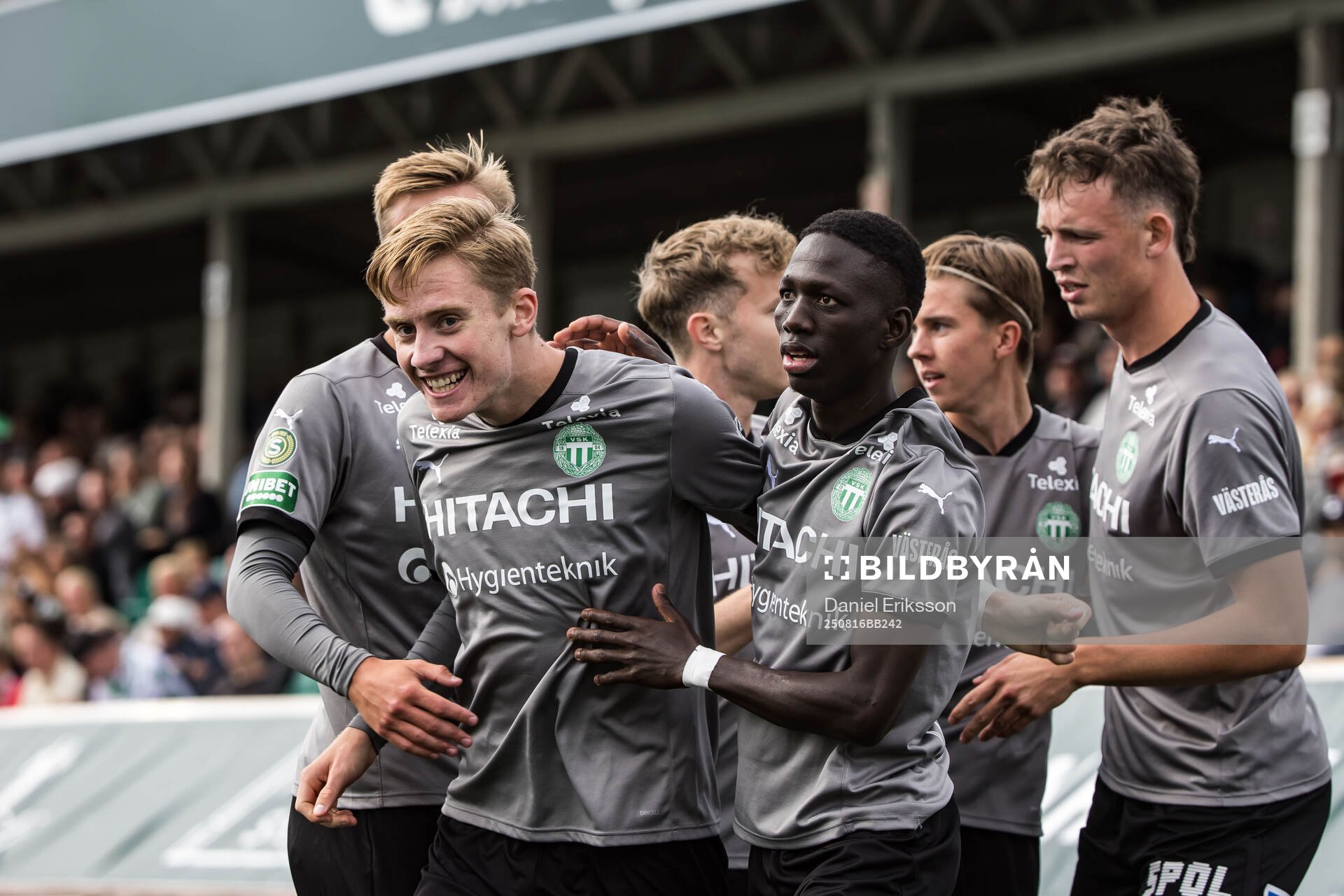 Västerås Karl Gunnarsson jublar
