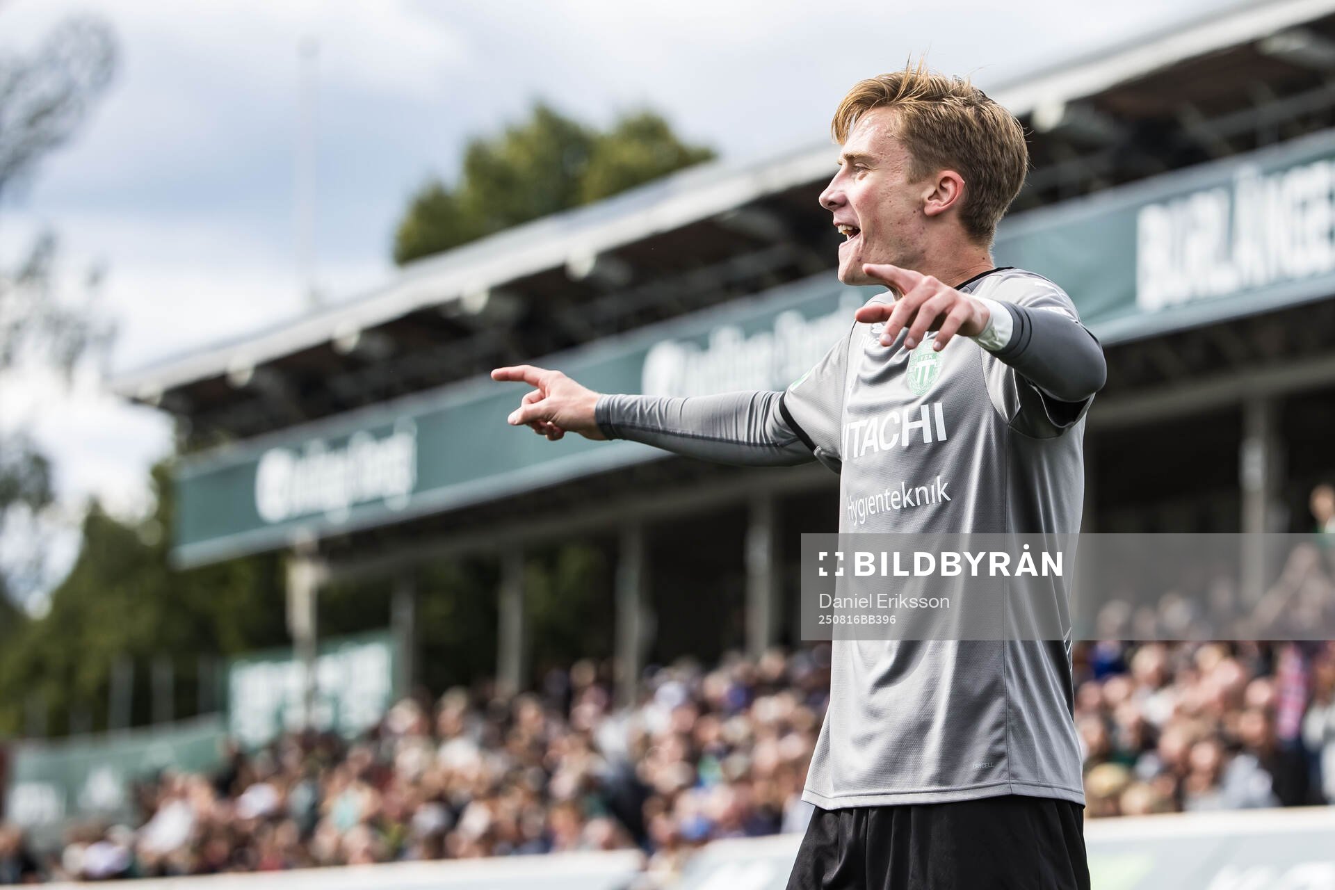 Västerås Karl Gunnarsson jublar