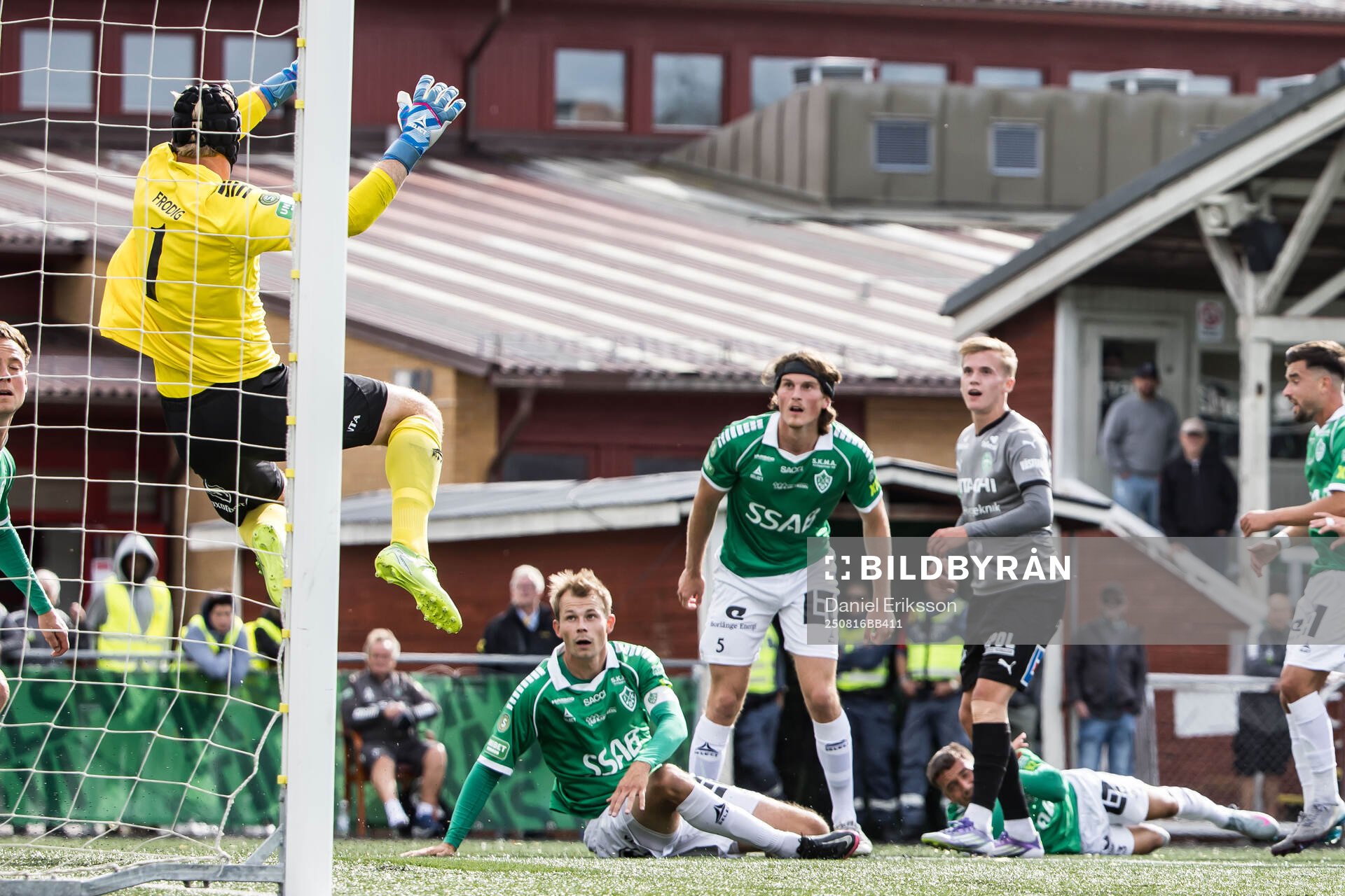 Brages målvakt Viktor Frodig