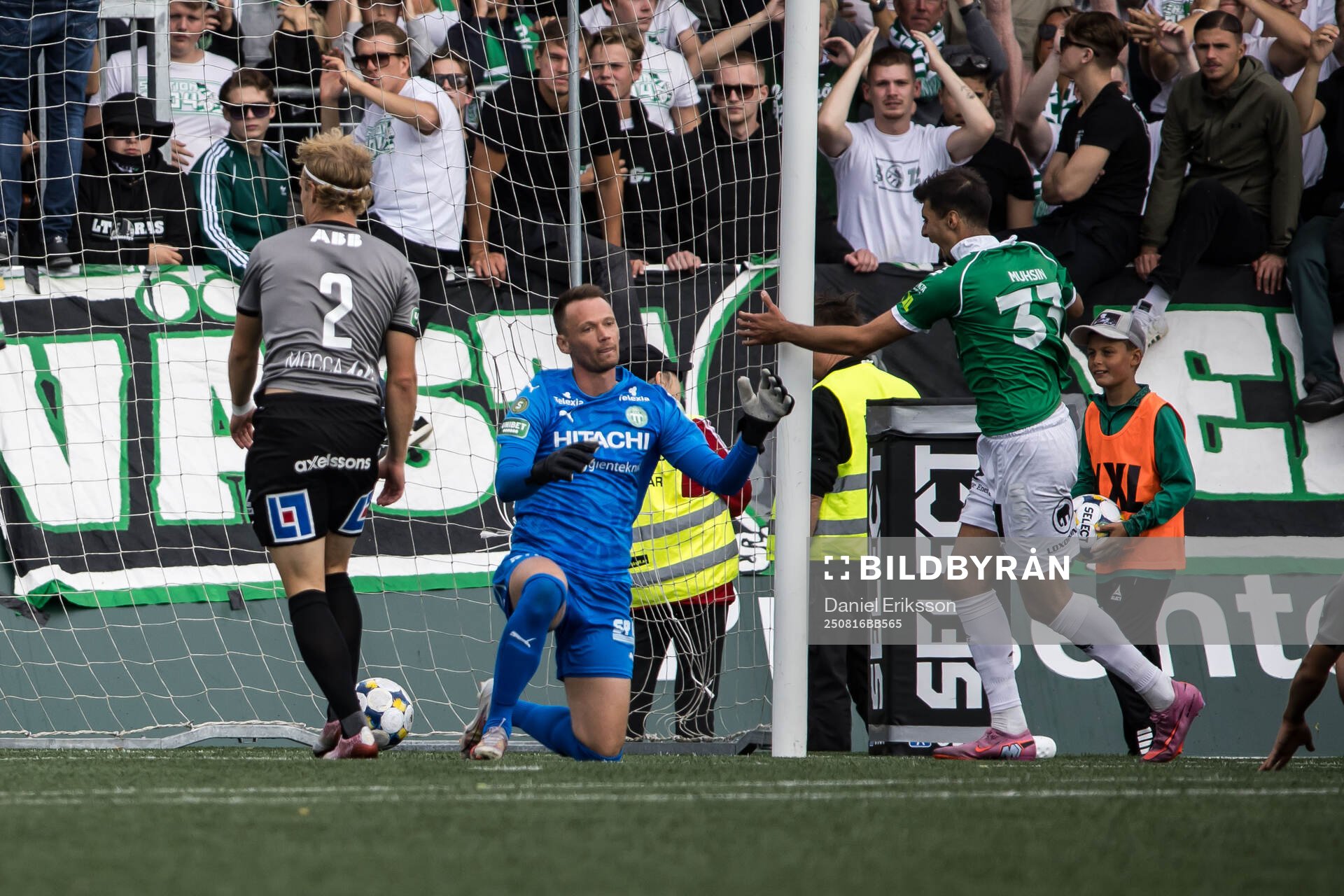 Västerås målvakt Anton Fagerström deppar