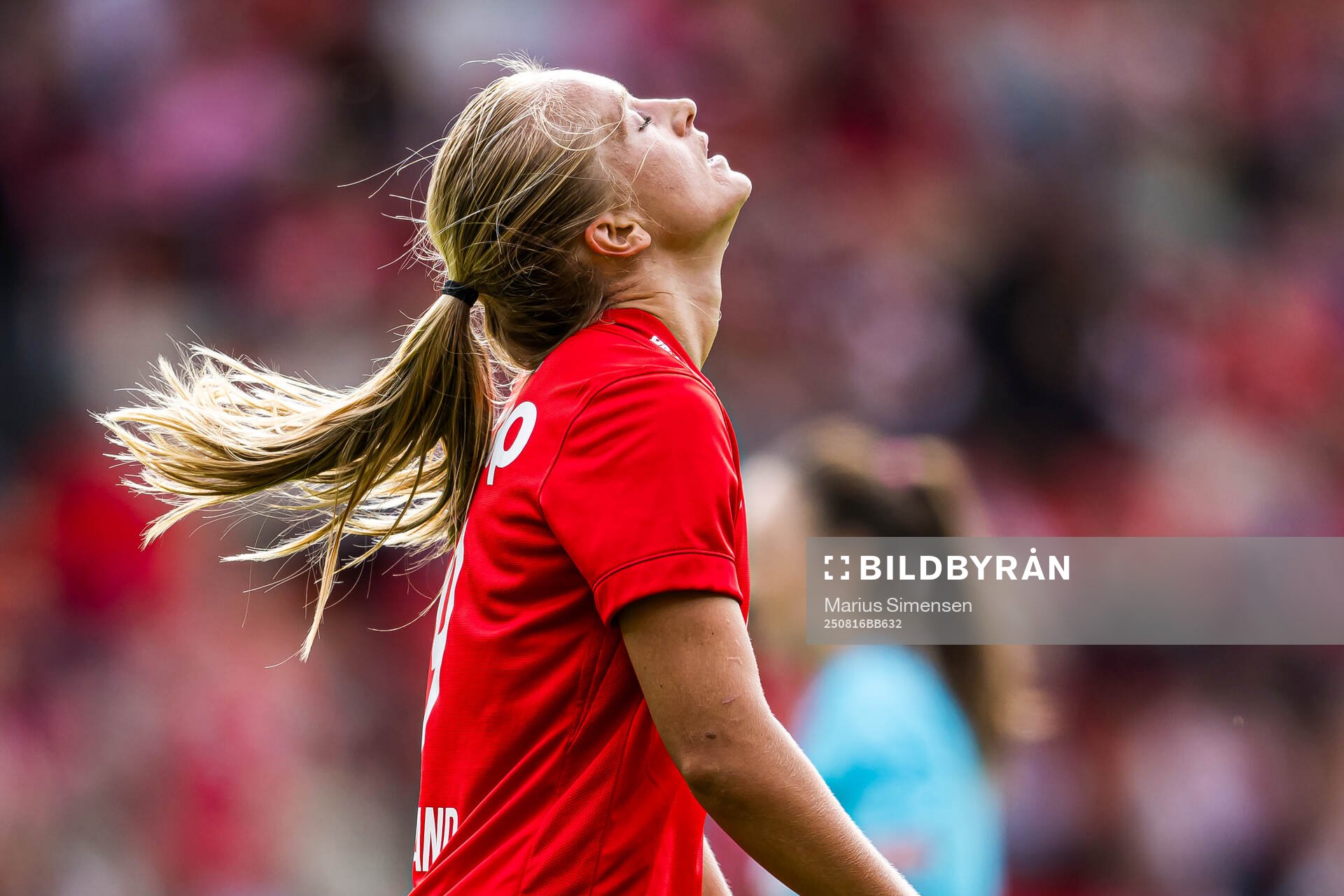 Amalie Vevle Eikeland of Brann looks dejected