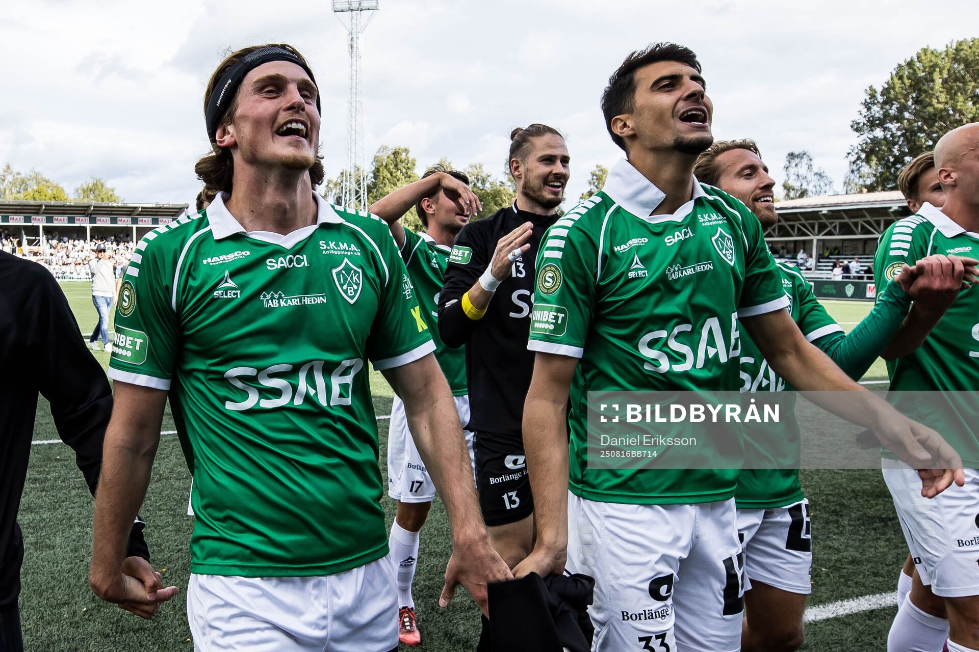 Brages Lorik Konjuhi och Amar Muhsin jublar