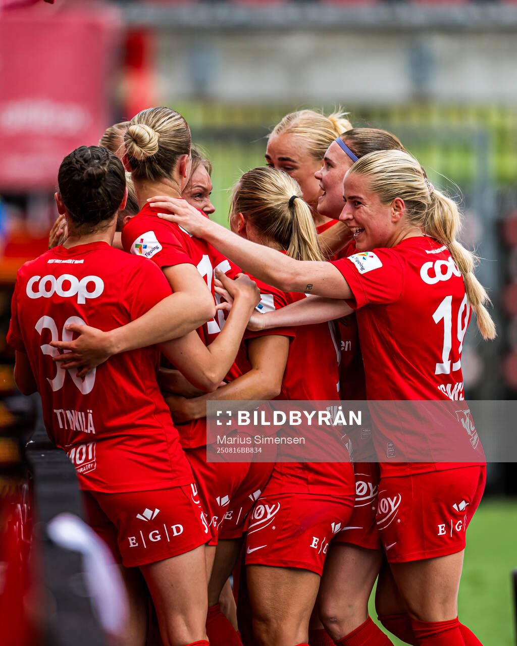 Ingrid Østervold Stenevik of Brann celebrates