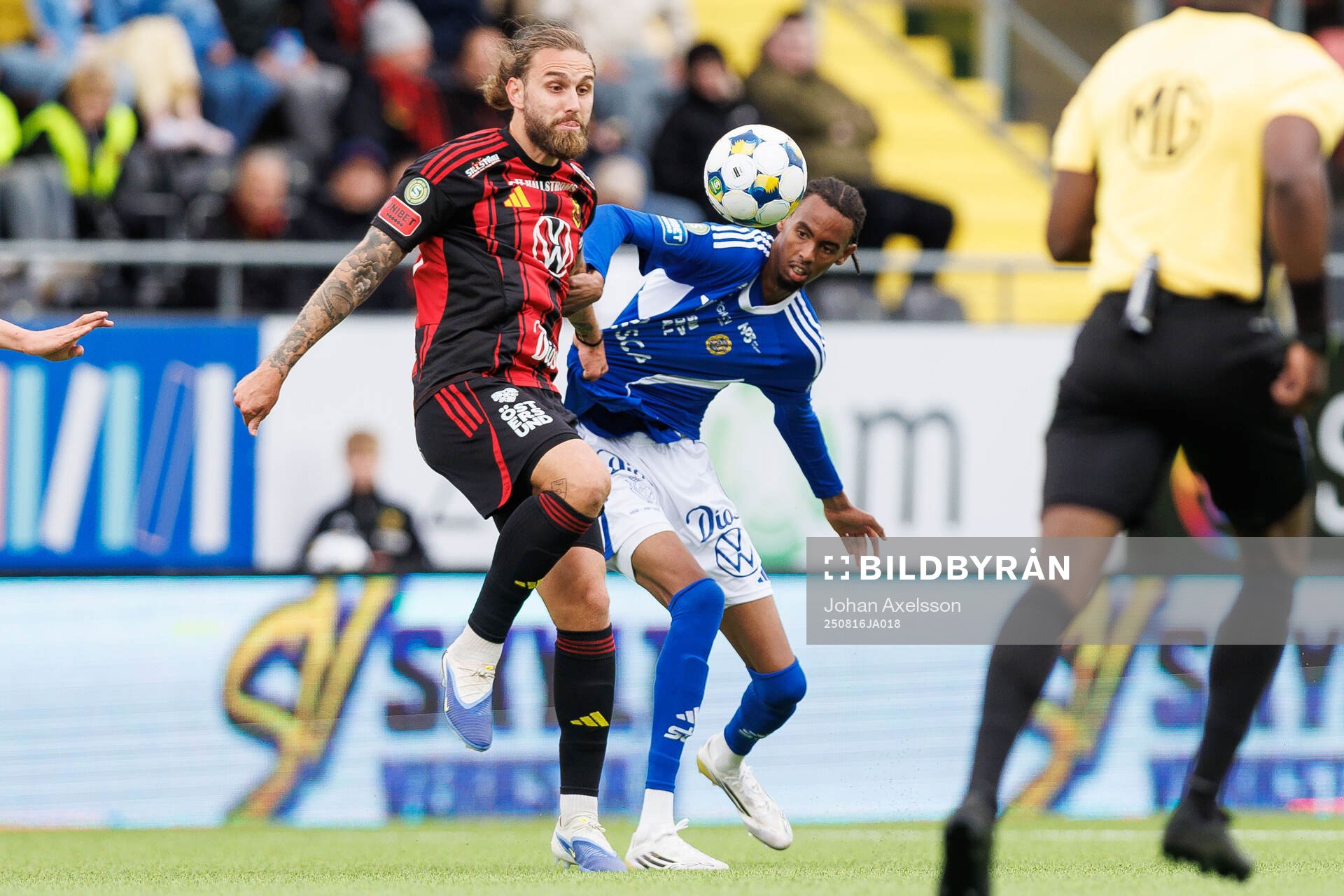Östersunds Ali Suljic och GIF Sundsvalls Yacqub Finey