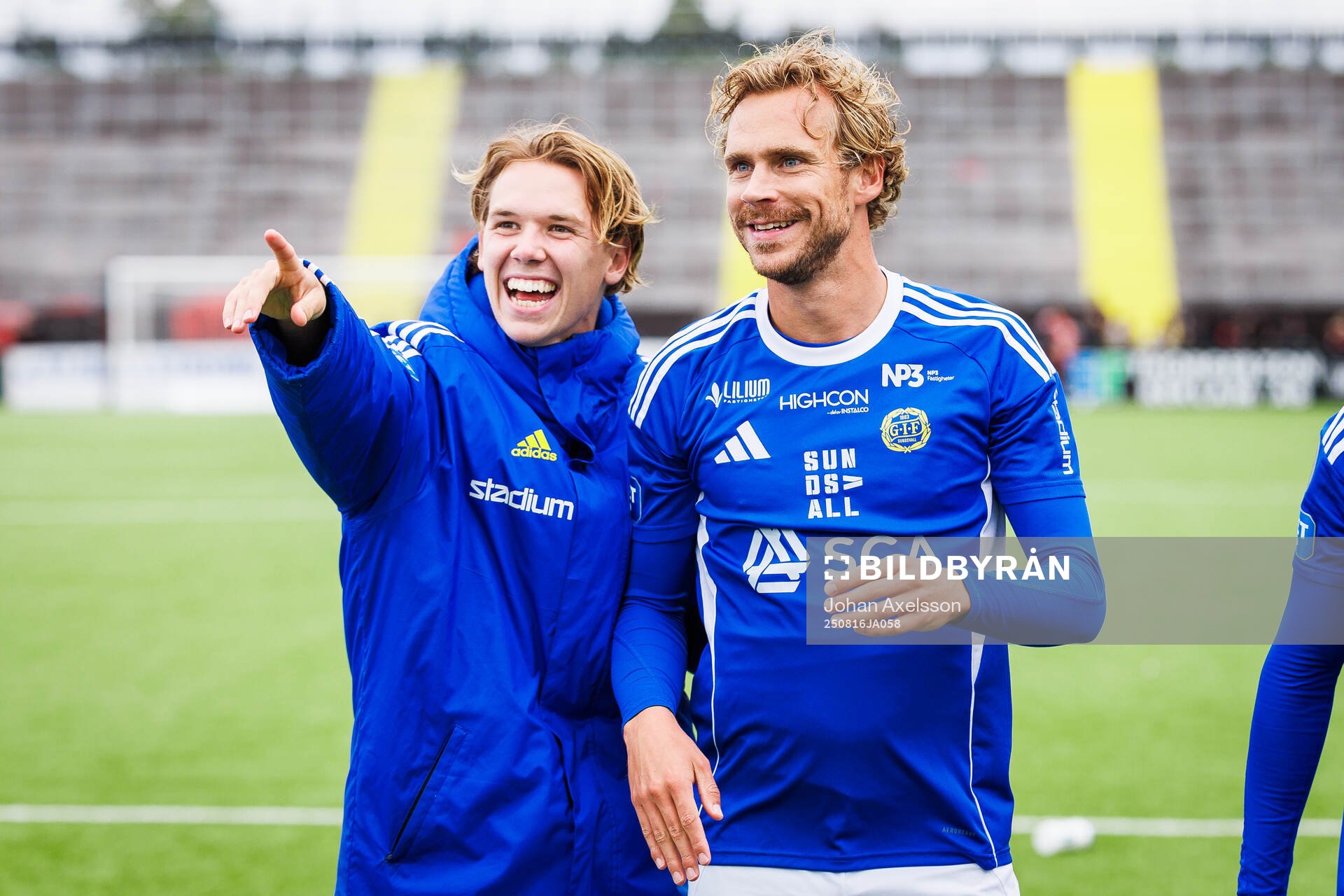 GIF Sundsvalls Ture Sandberg och Pontus Engblom jublar