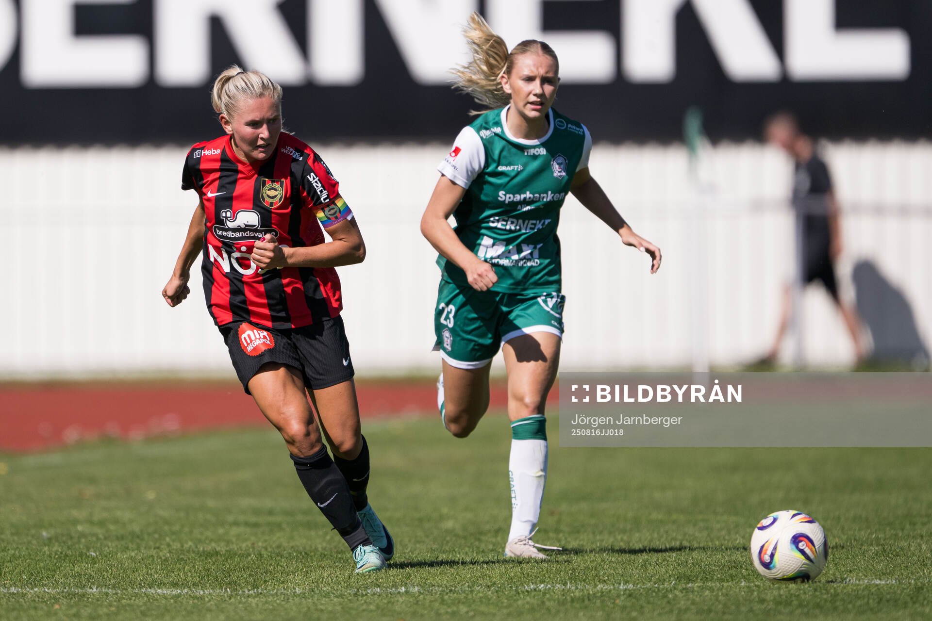 Brommapojkarnas Ellen Toivio och Alingsås Tilde Karlsson