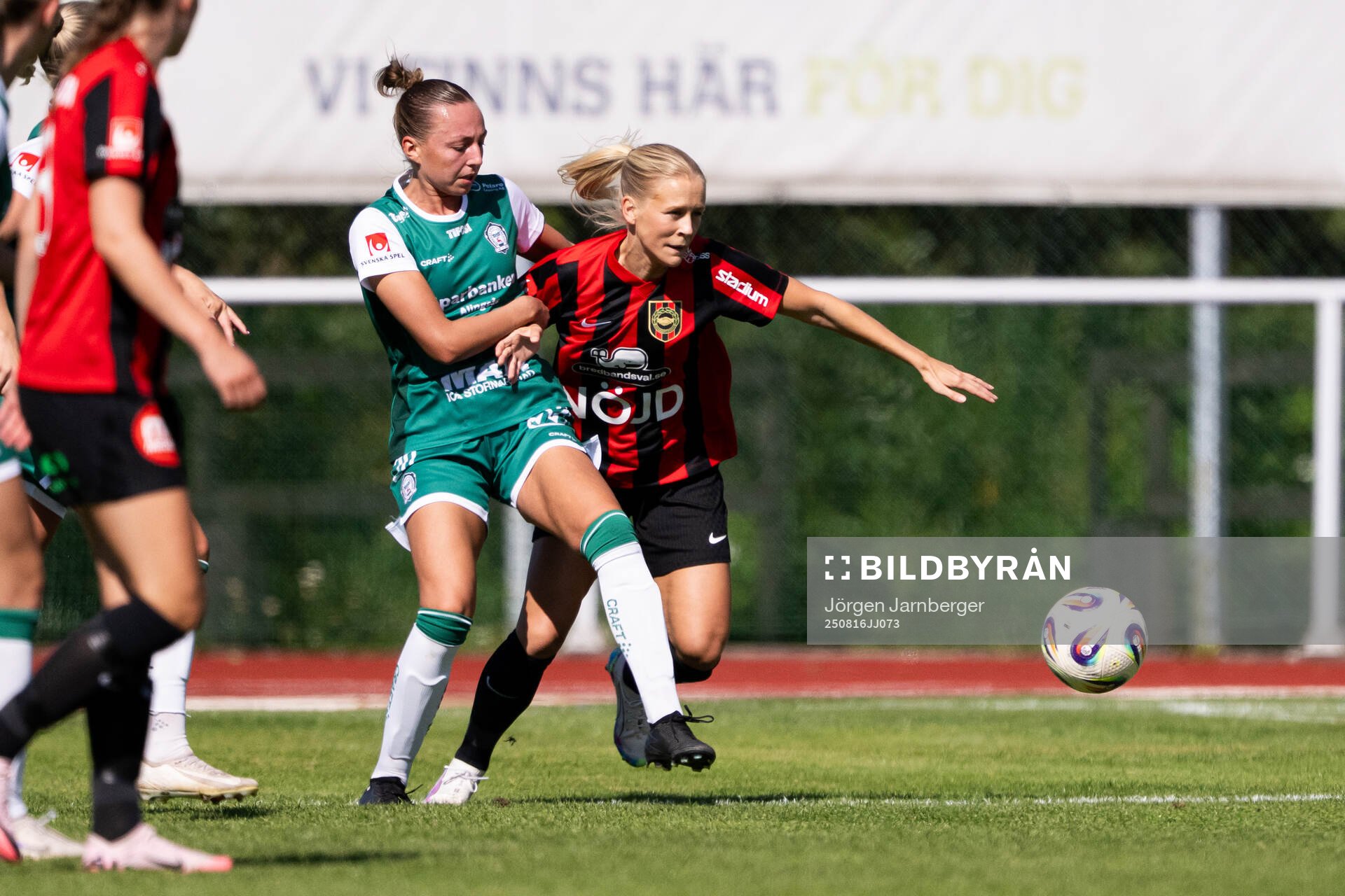 Alingsås Emmy Blomberg och Brommapojkarnas Adelina Engman