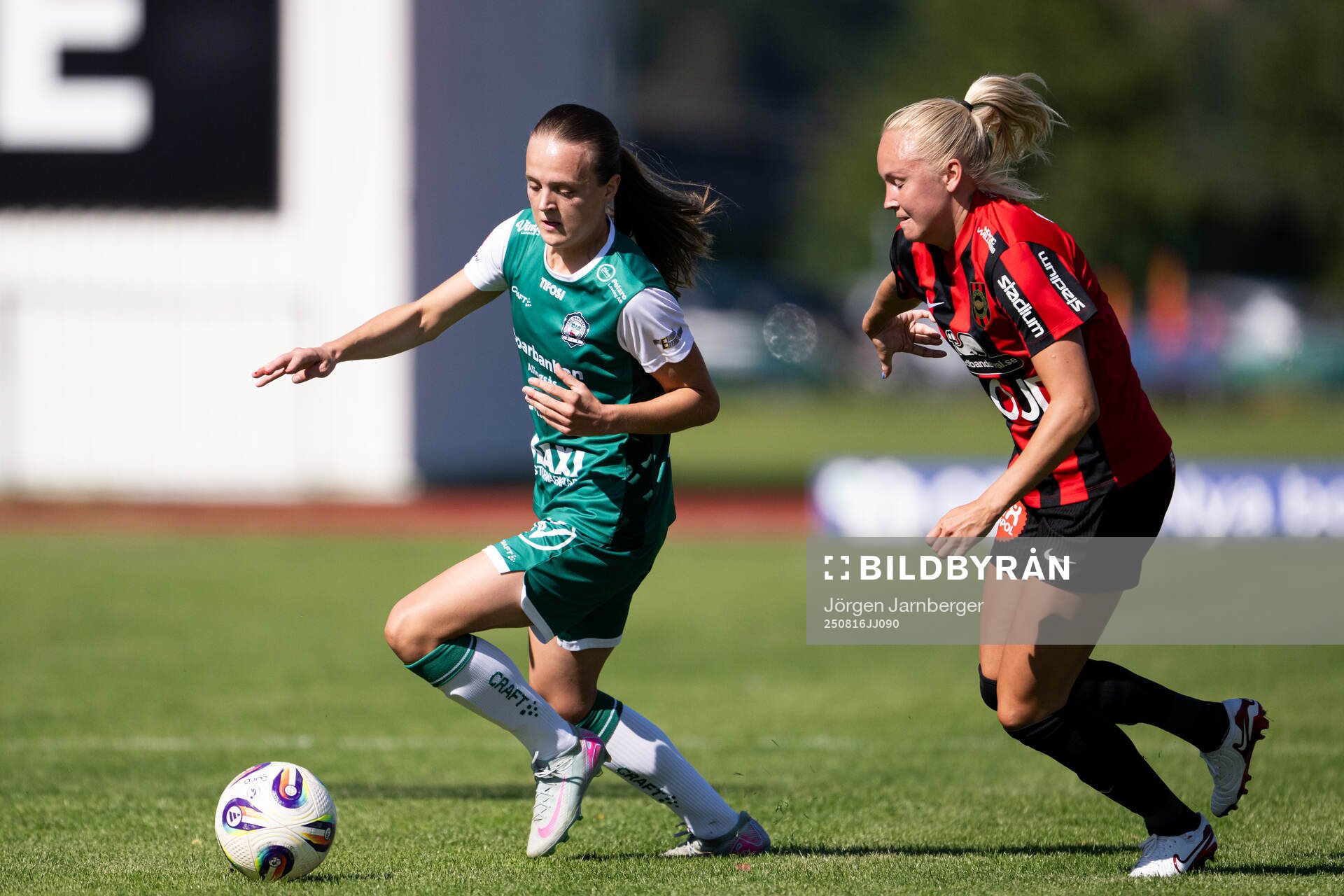 Alingsås Alma Öberg och Brommapojkarnas Wilma Wärulf