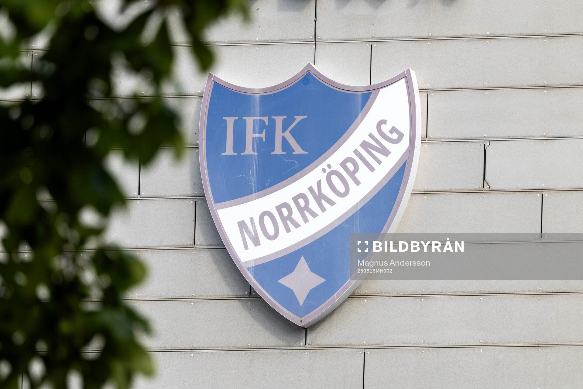 IFK Norrköpings klubbmärke