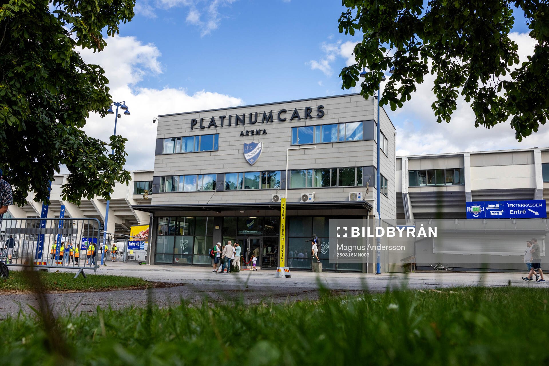 Exteriör vy av Platinumcars Arena