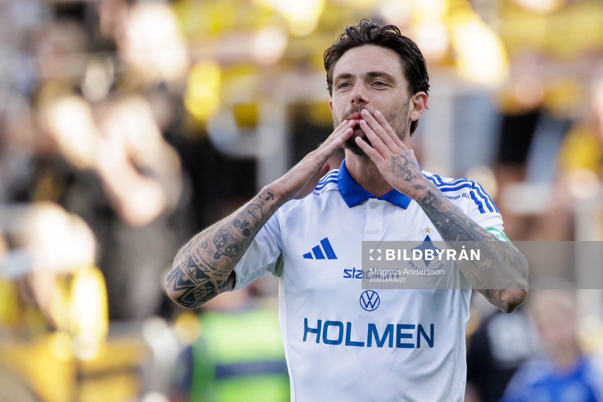 IFK Norrköpings David Moberg Karlsson jublar