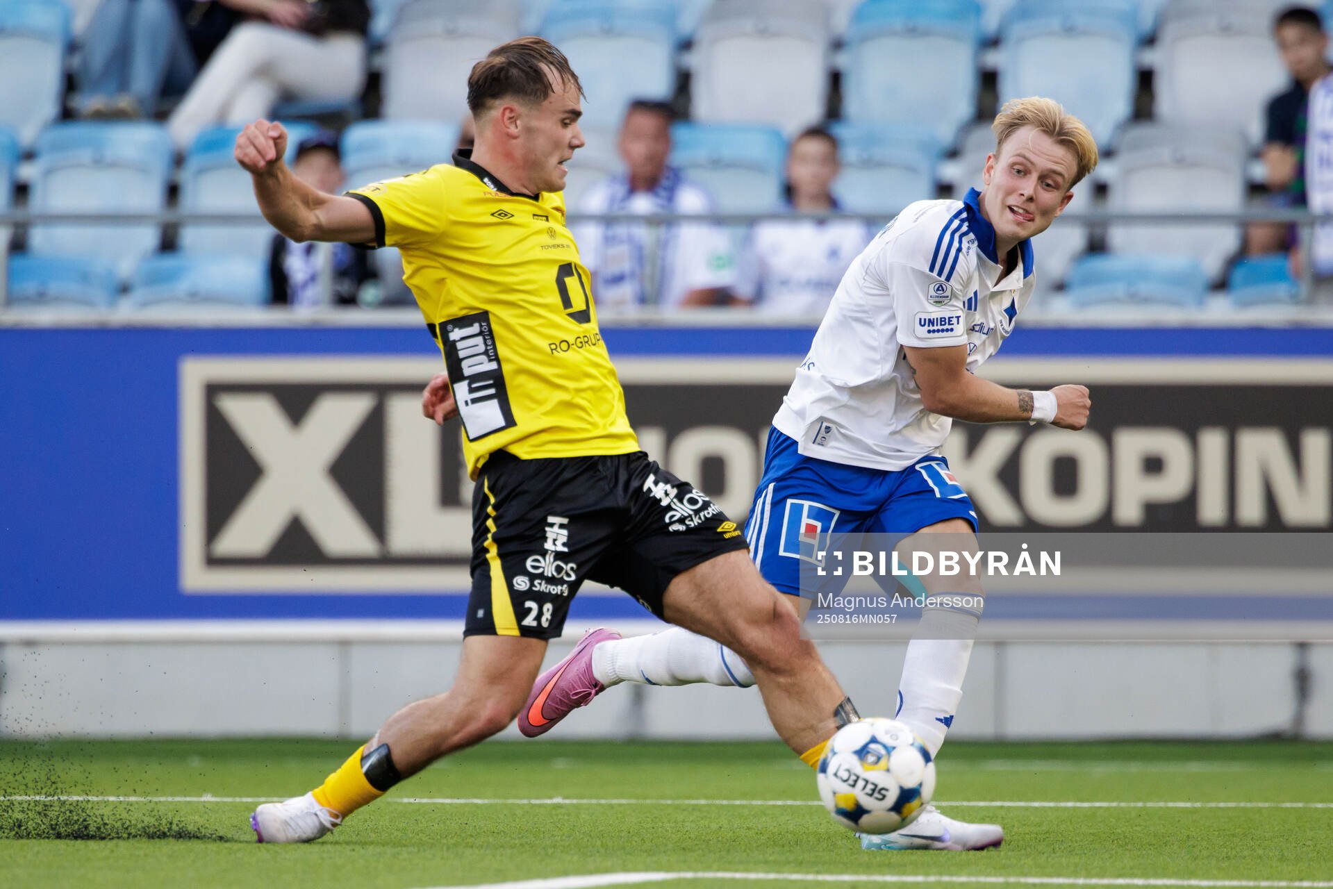 Elfsborgs Frode Aronsson och IFK Norrköpings Isak Andri