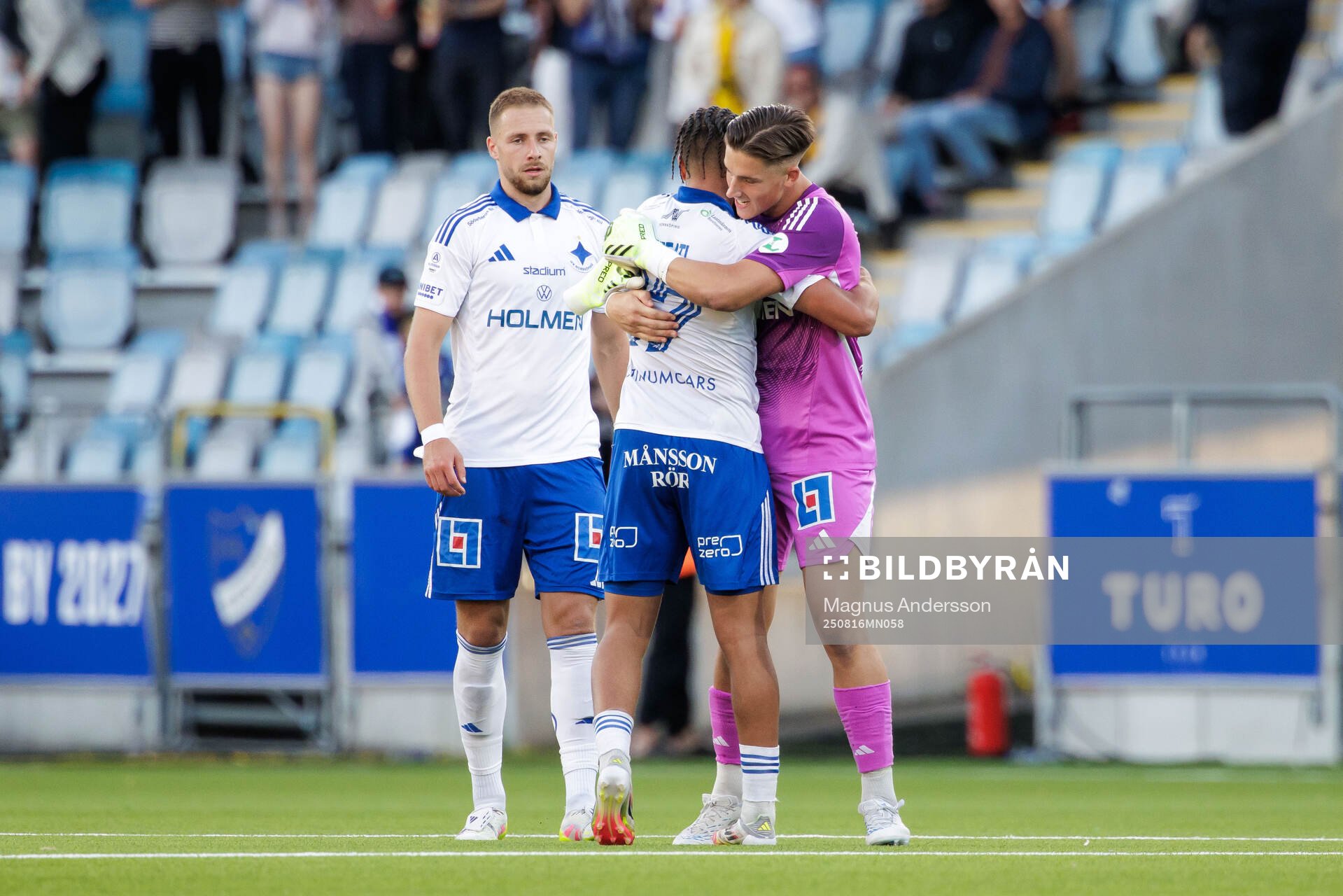 IFK Norrköpings Moutaz Neffati och målvakt David