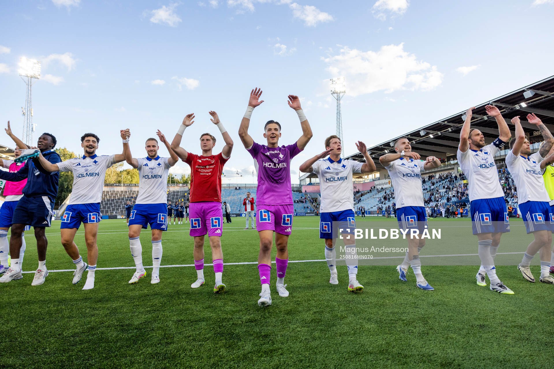IFK Norrköpings spelare jublar