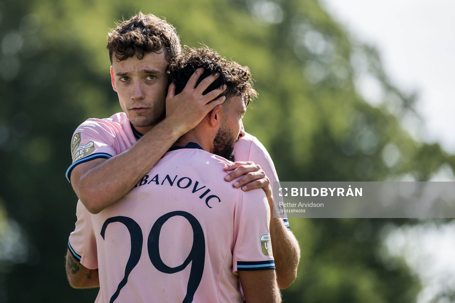 Malmö FFs Colin Rösler och Sead Haksabanovic jublar