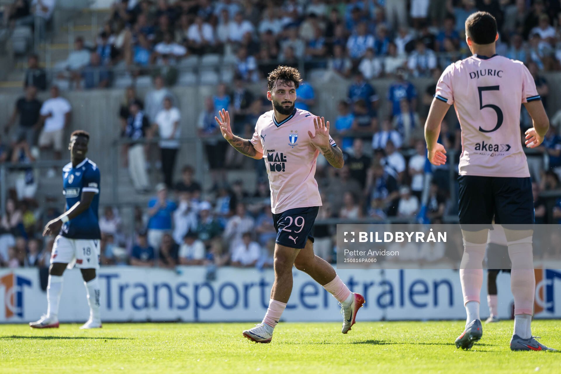 Malmö FFs Sead Haksabanovic jublar