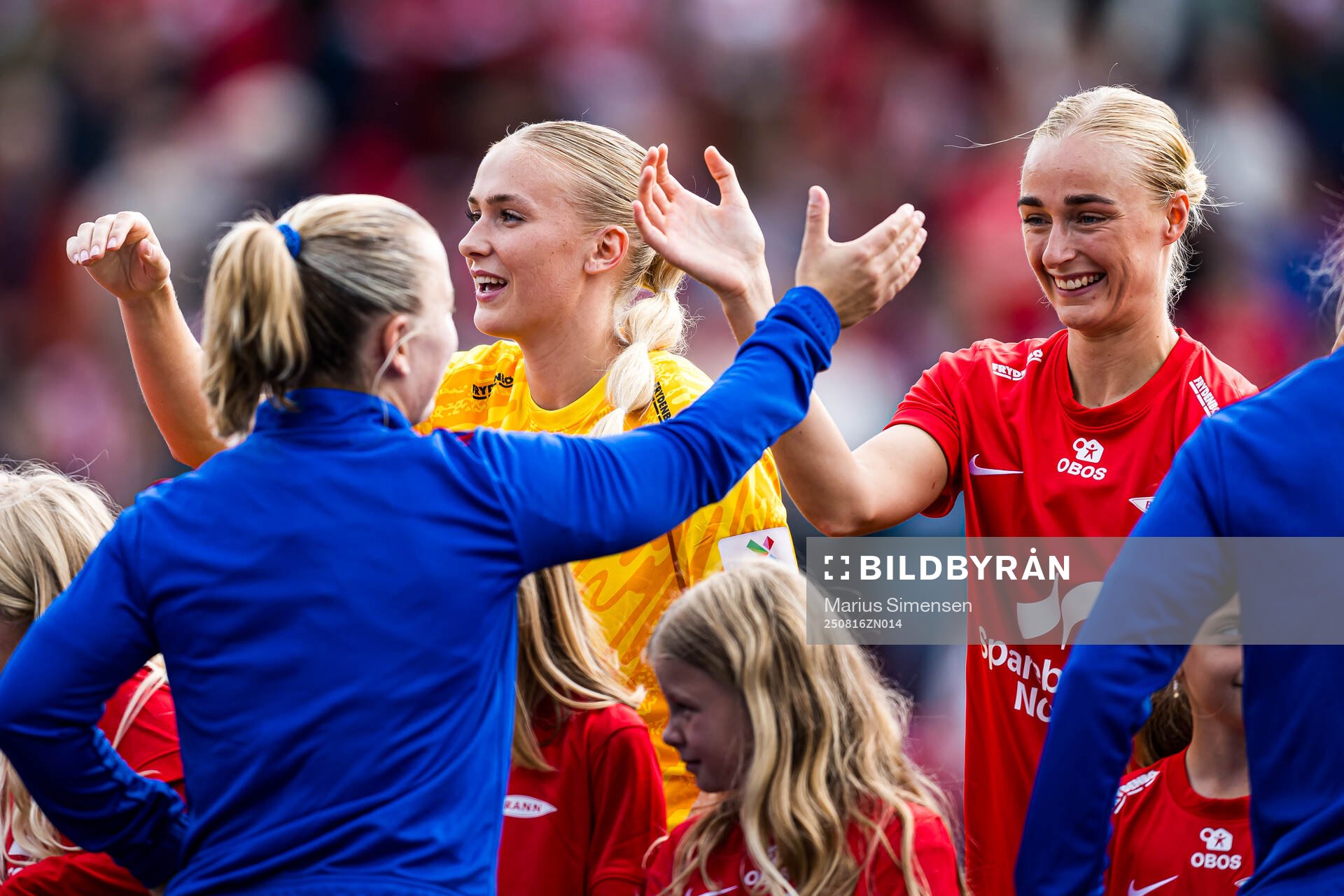 Selma Panengstuen and Mia Authen of Brann