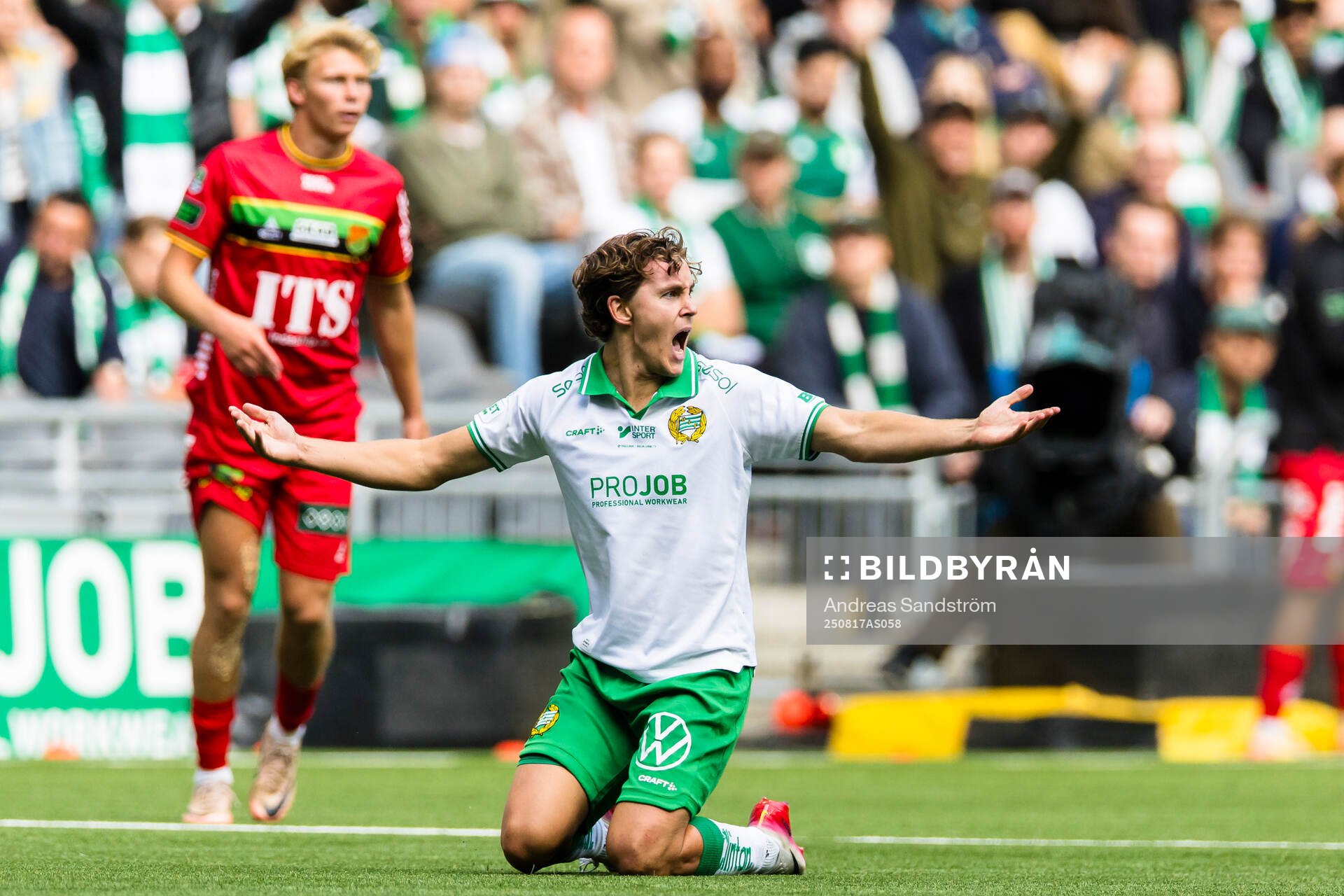 Hammarbys Hampus Skoglund reagerar