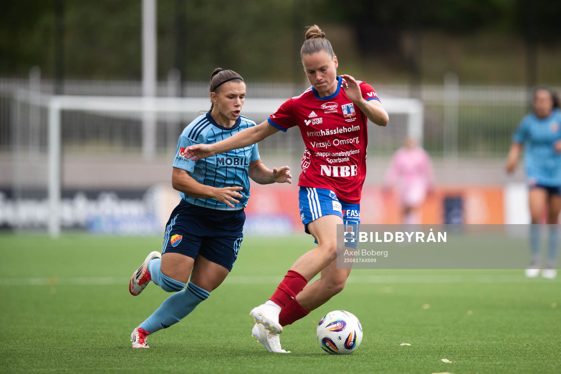 Djurgårdens Alexsandra Lobanova och Vittsjös Julia Tunturi