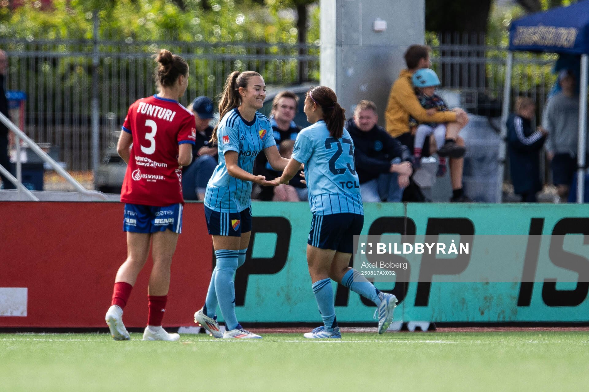 Djurgårdens Lucia Duras och Urara Watanabe
