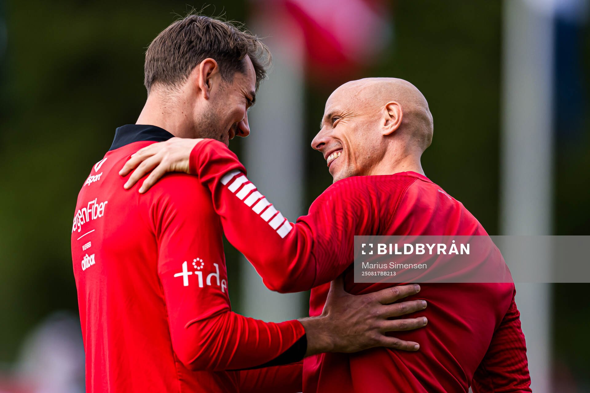 Fredrik Pallesen Knudsen of Brann and Ruben Kristiansen of