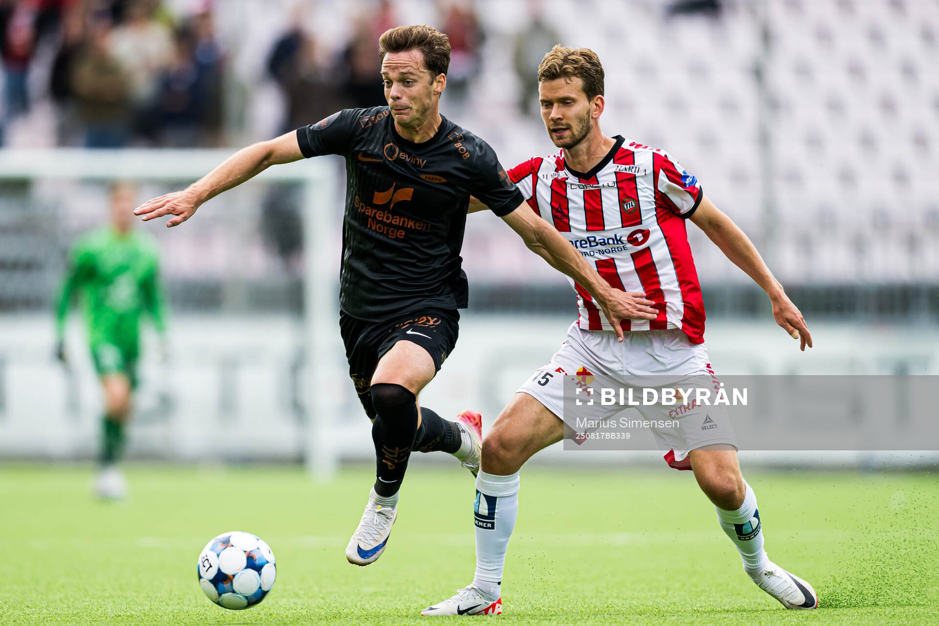 Felix Horn Myhre of Brann and Vegard Erlien of Tromsø