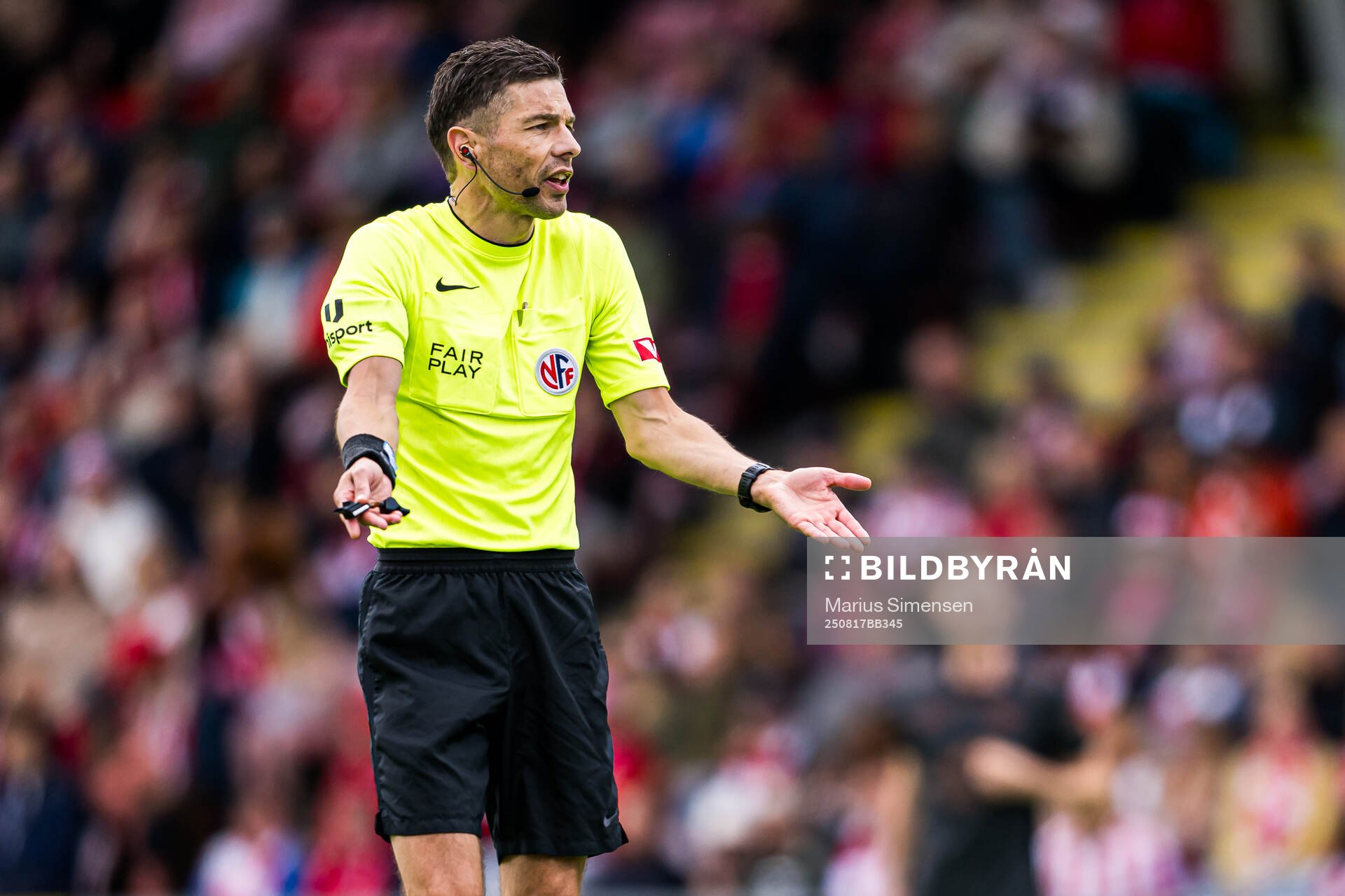 Tore Hansen, referee