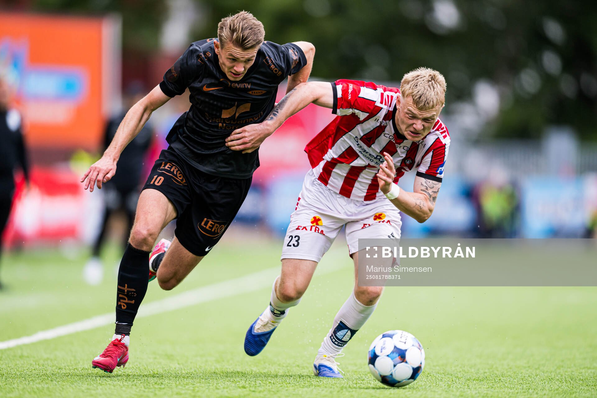 Emil Kornvig of Brann and Runar Norheim of Tromsø