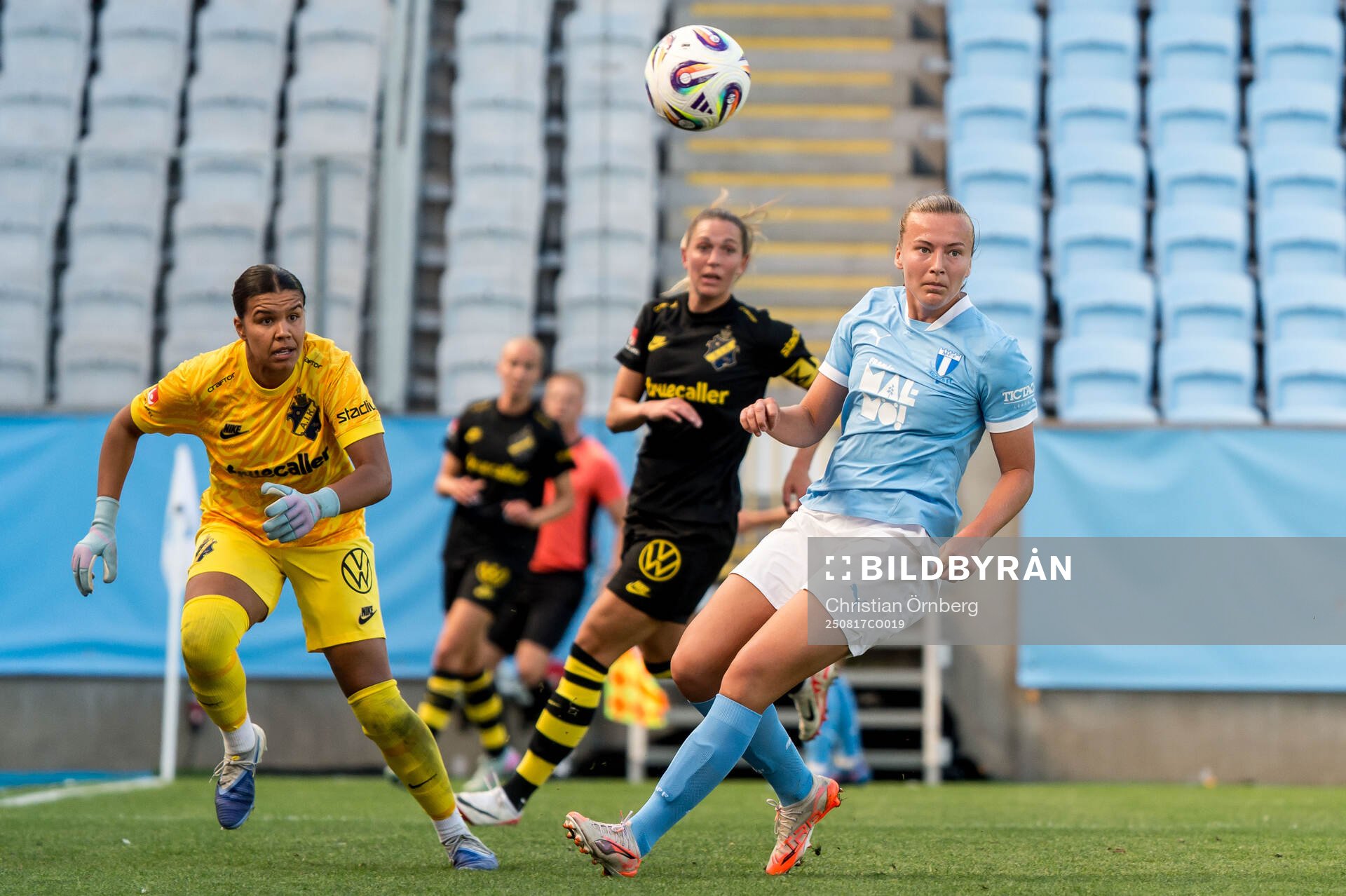 AIKs målvakt Jada Leanne Mathyssen och Malmö FFs Sara
