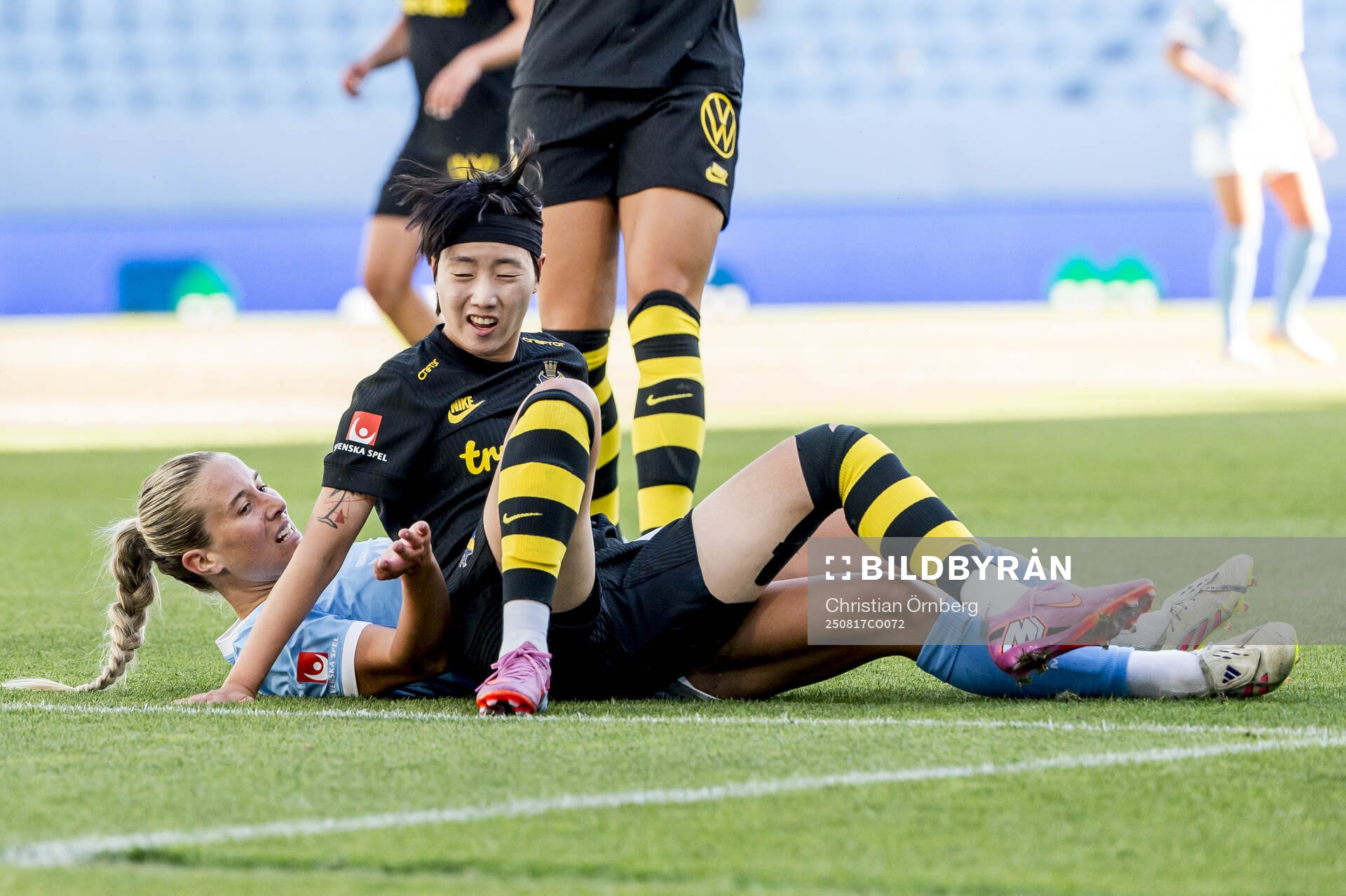 Malmö FFs Courtney Nevin mot AIKs Son Hwayeon