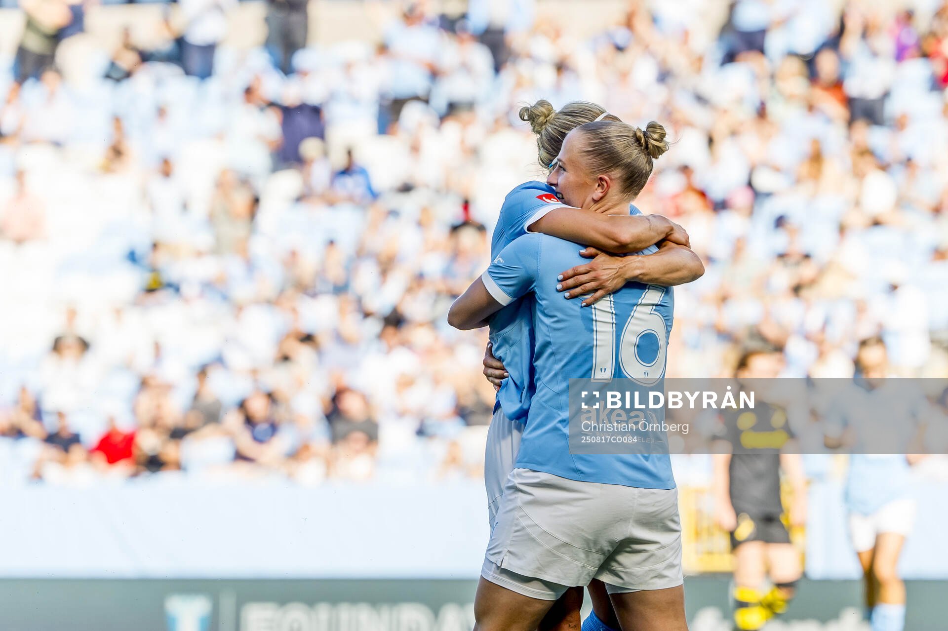 Malmö FFs Tuva Skoog jublar