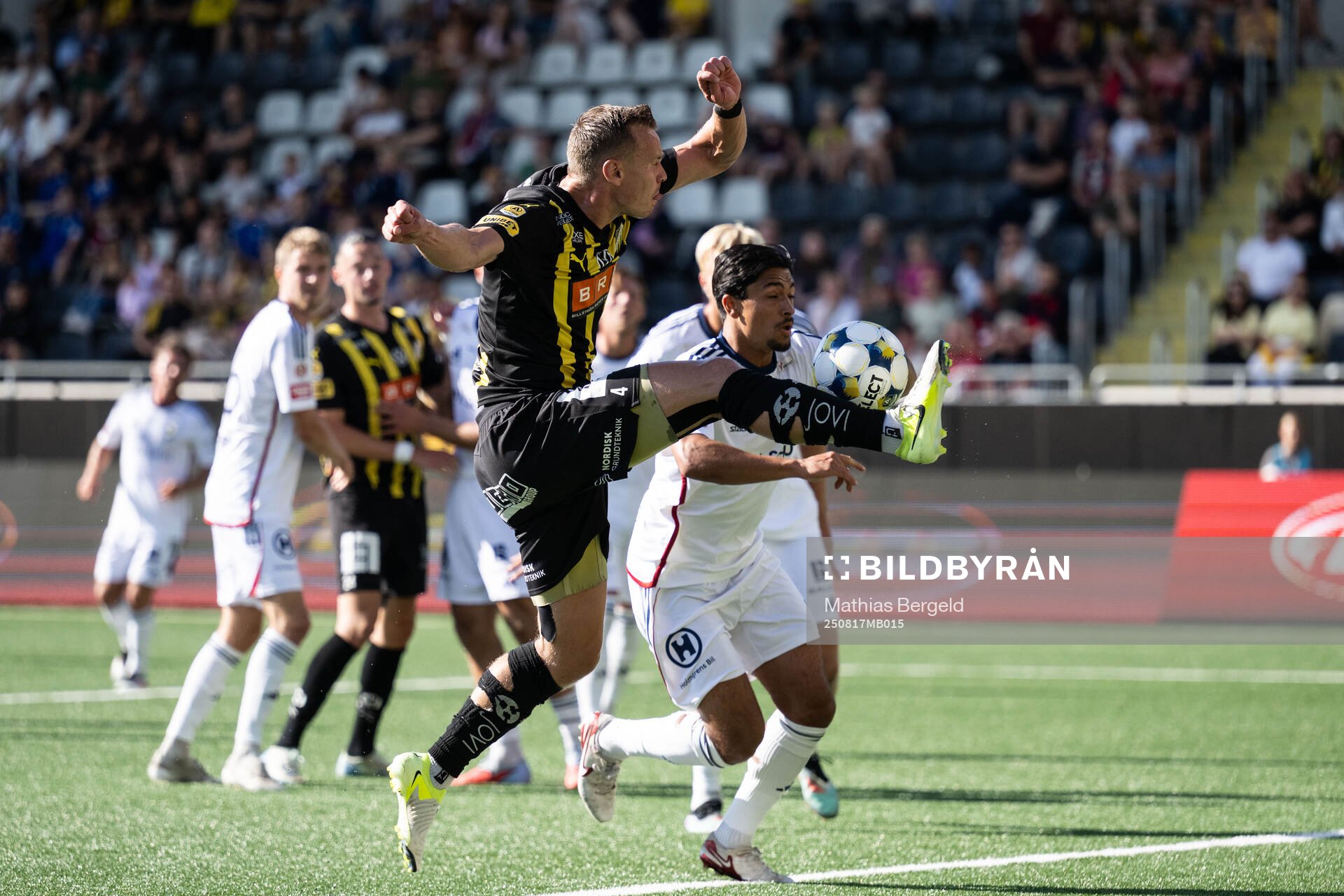 Häckens Marius Lode och Östers Lukas Bergquist