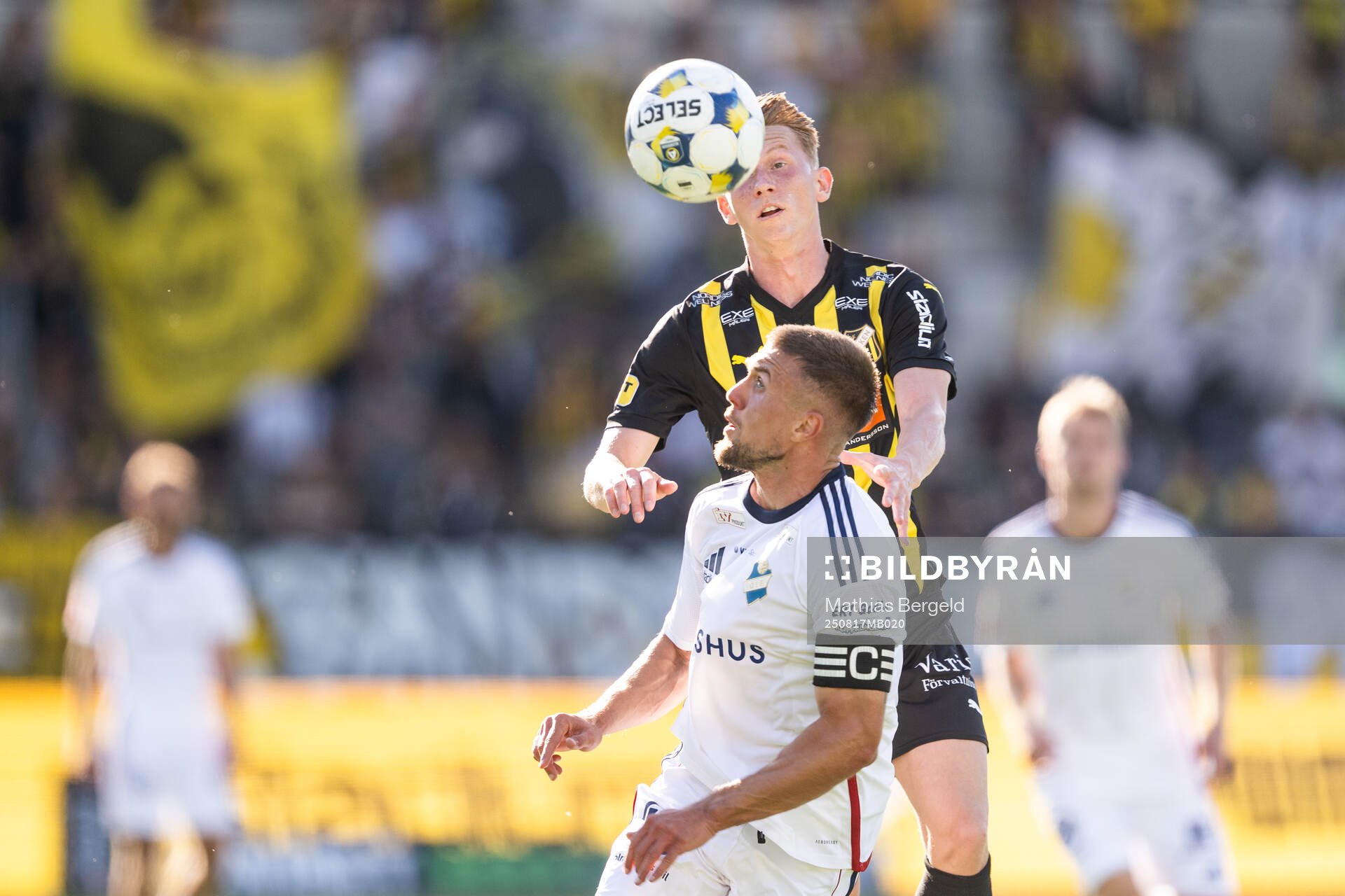 Häckens Julius Lindberg och Östers Ivan Kricak