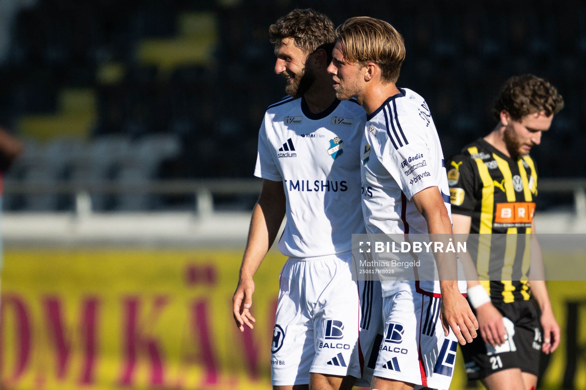 Östers Alibek Aliev och Noah Söderberg jublar
