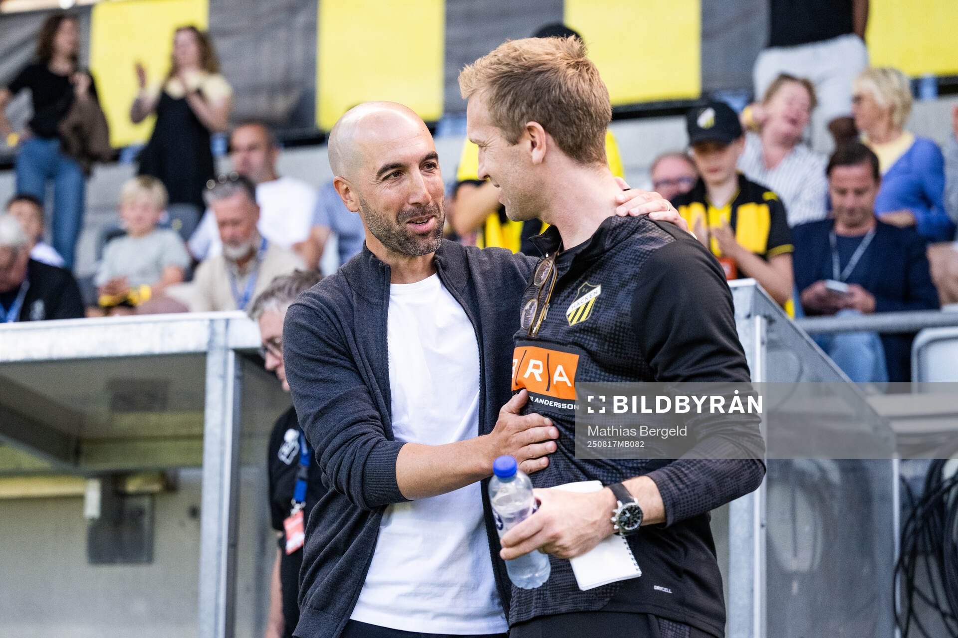 Östers tränare Martin Foyston och Häckens assisterande