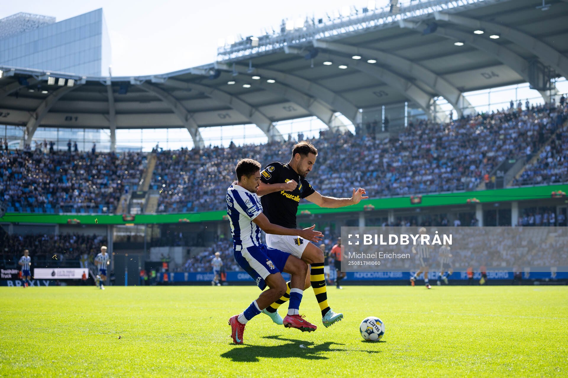 IFK Göteborgs Thomas Santos och AIKs Sotirios