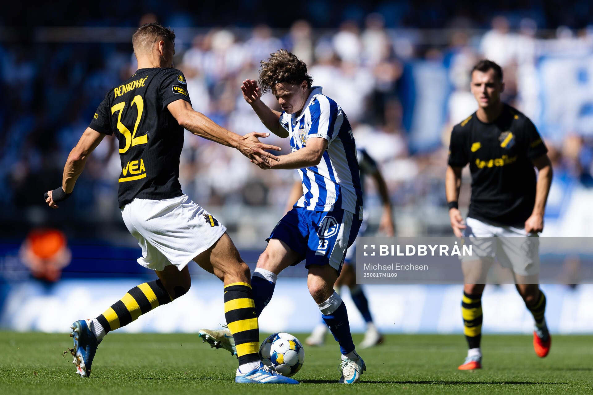 AIKs Filip Benkovic och IFK Göteborgs Kolbeinn Thordarson