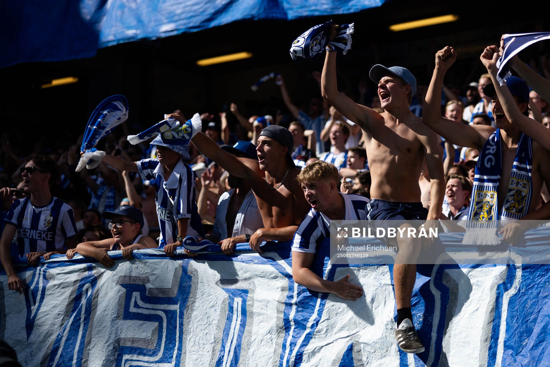 IFK Göteborgs supportrar jublar