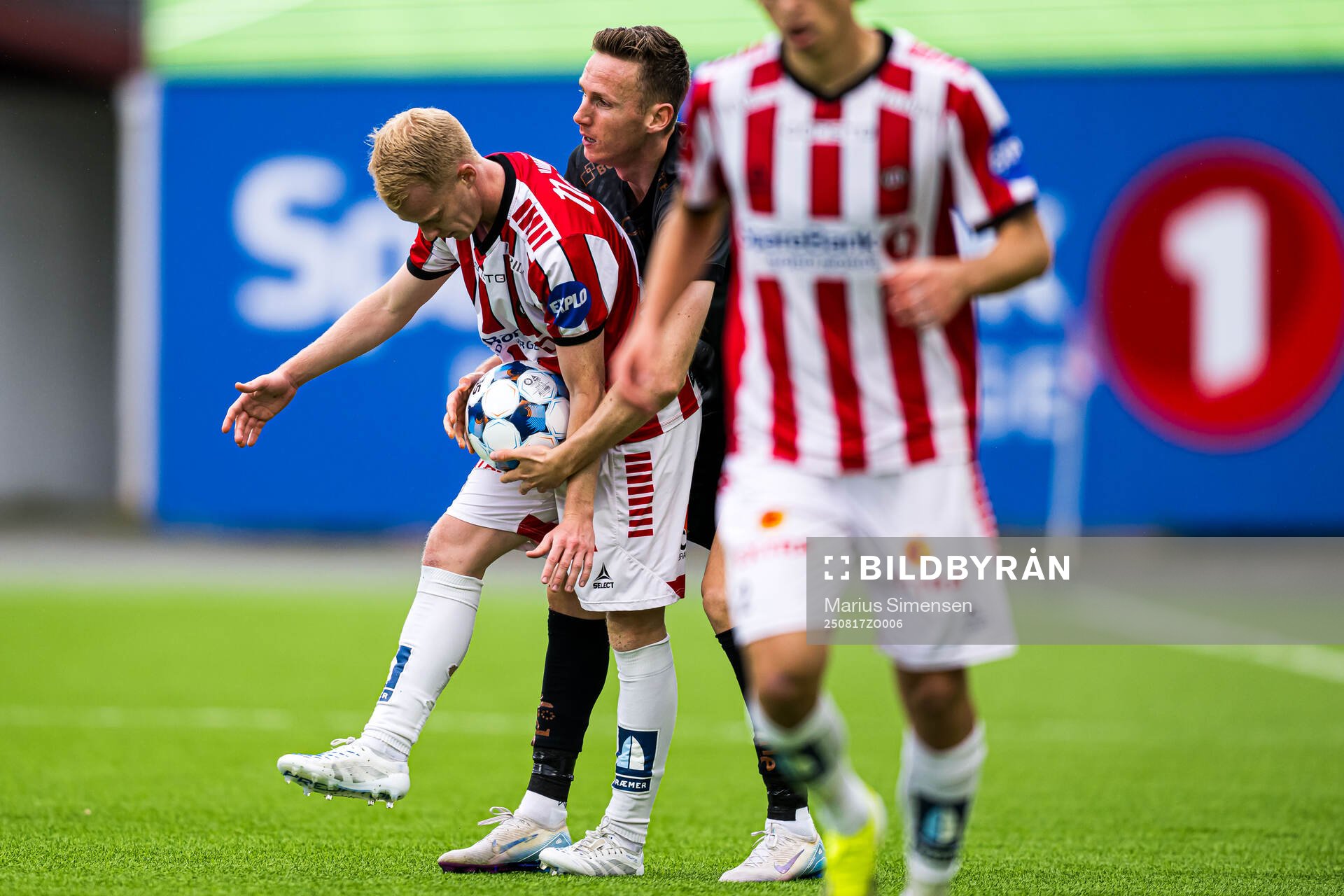 David Mikael Edvardsson of Tromsø and Joachim Soltvedt of