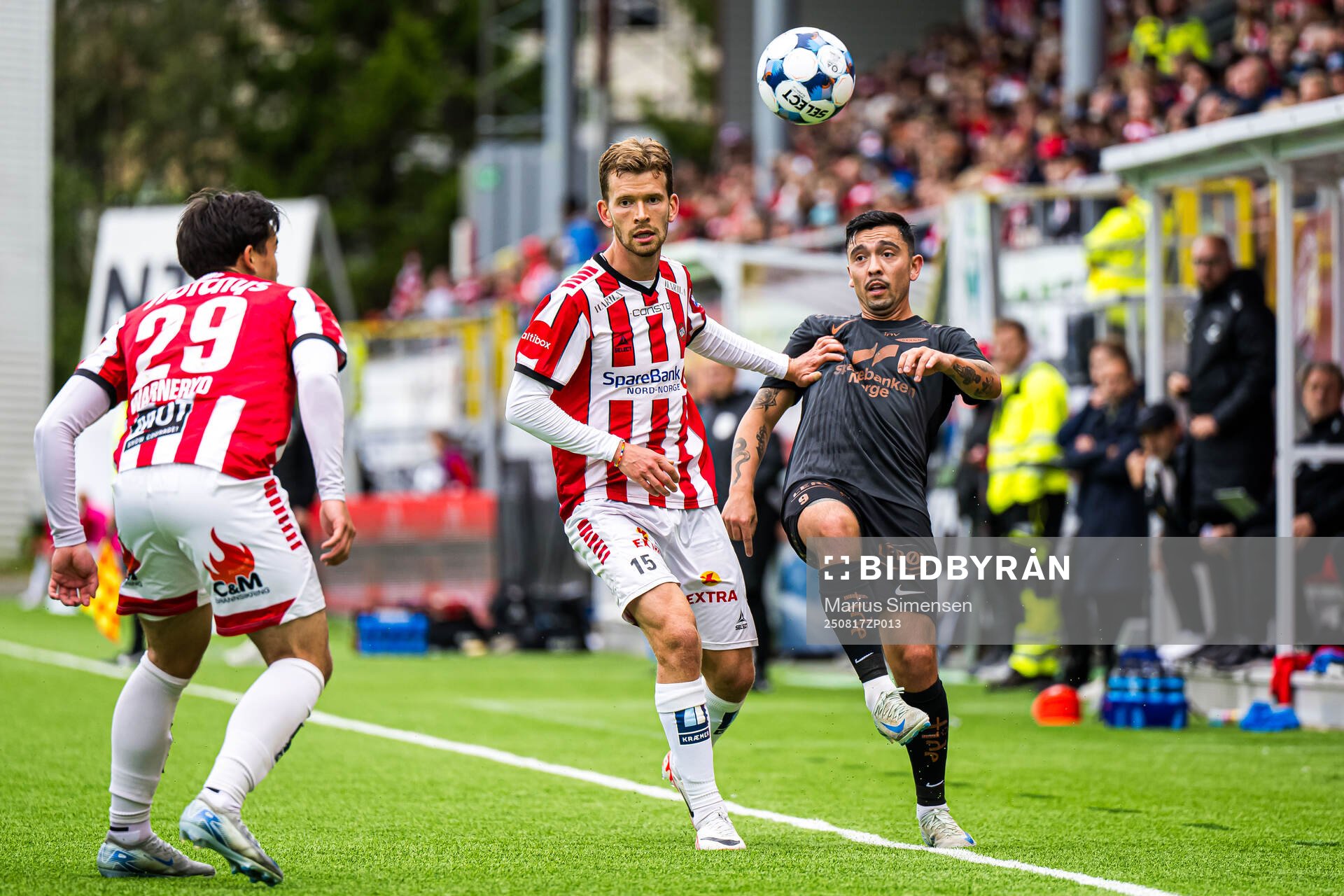 Vegard Erlien of Tromsø and Niklas Castro of Brann