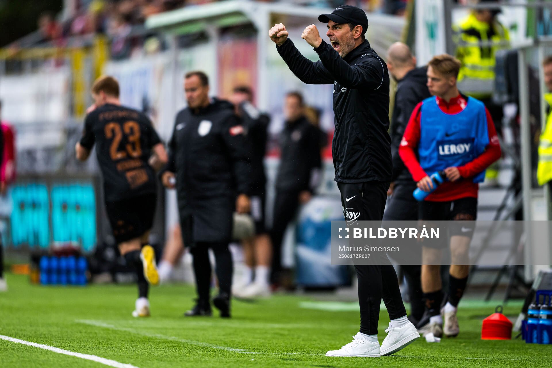 Freyr Alexandersson, head coach of Brann, celebrates