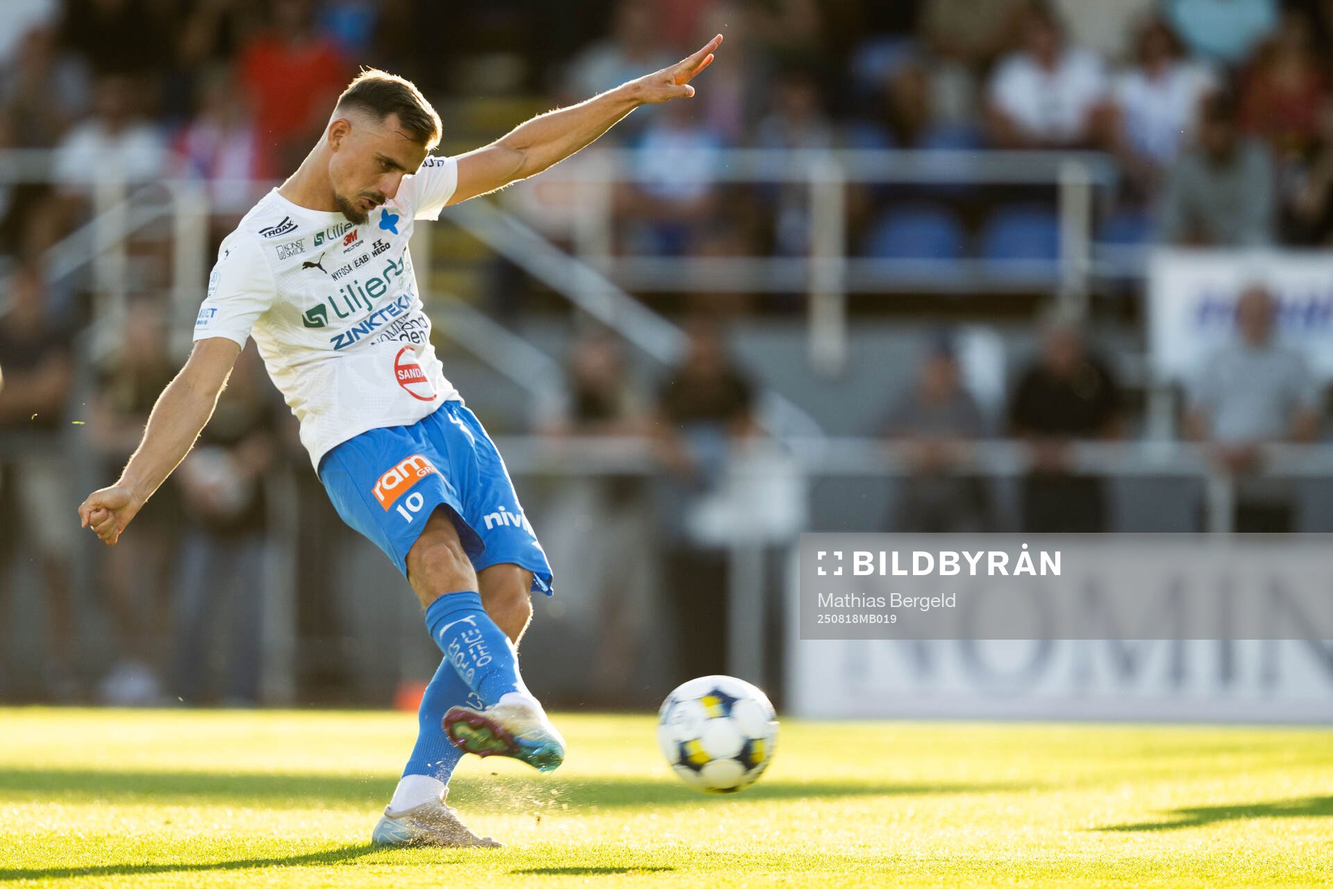 Värnamos Ajdin Zeljkovic gör 1-0