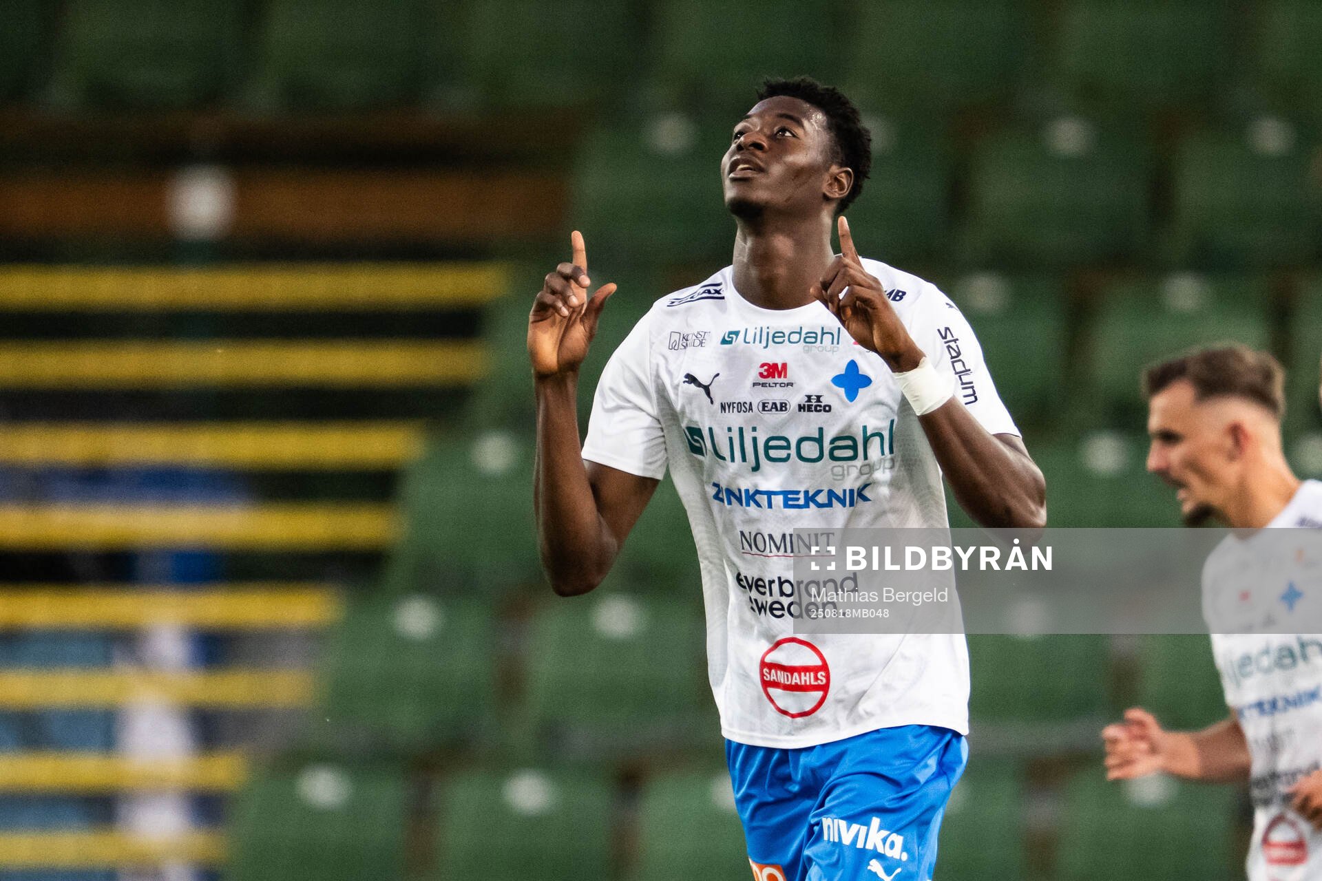 Värnamos Rufai Mohammed jublar