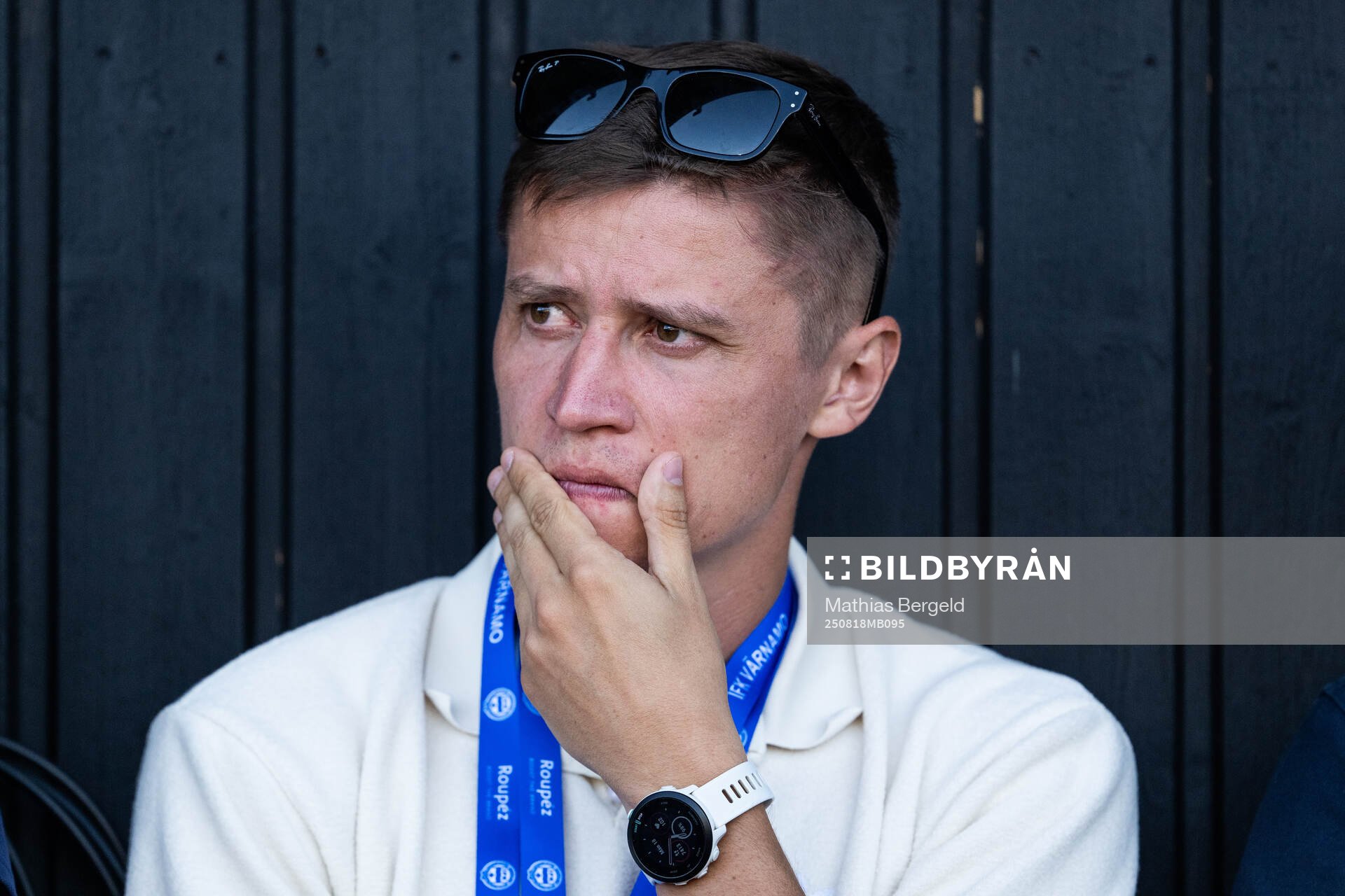 Värnamos Simon Thern på läktaren