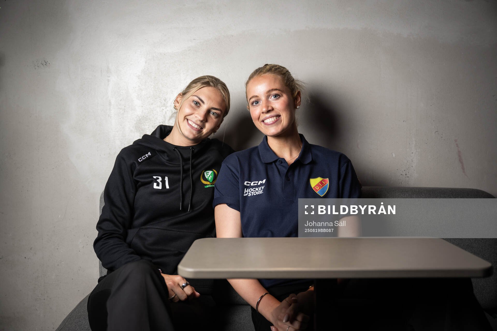 Färjestads Ida Boman och Djurgårdens Isabella Leijonhielm
